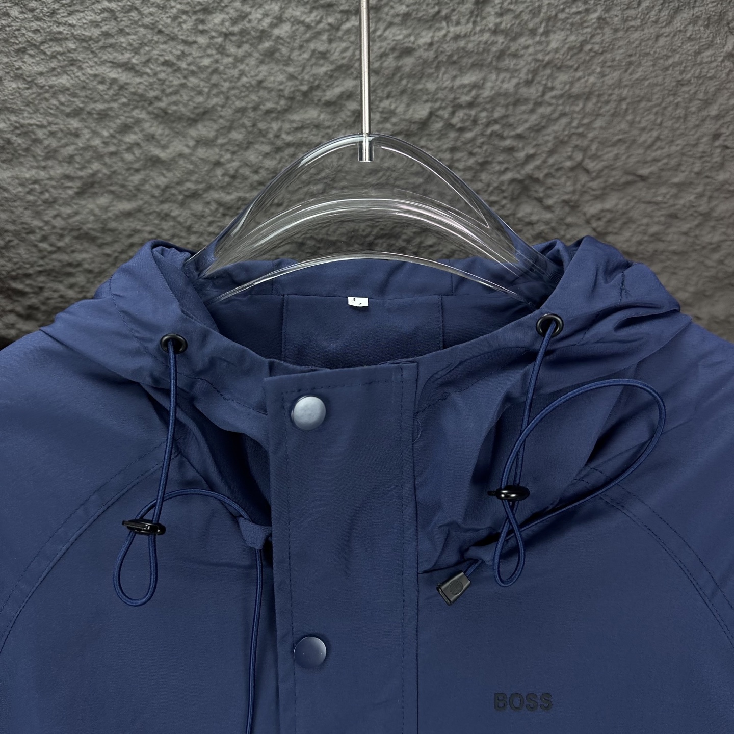 BOSS 2025 High-End Waterproof Jacket for Couples in Blue and Green - 图片 3