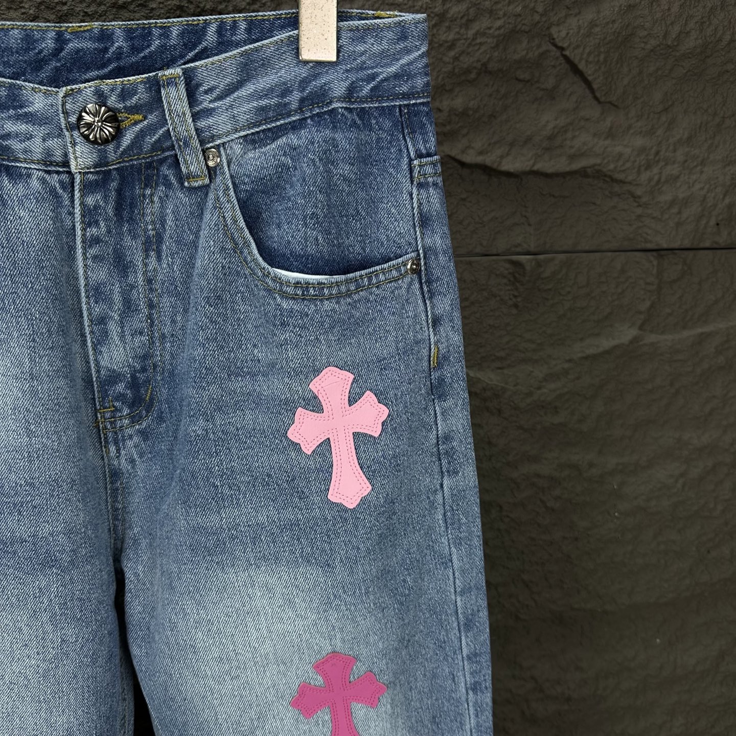 High-End 2025 Pink Cross-Crossing Couple Jeans: Top Quality, Various Styles, Size Options - 图片 4