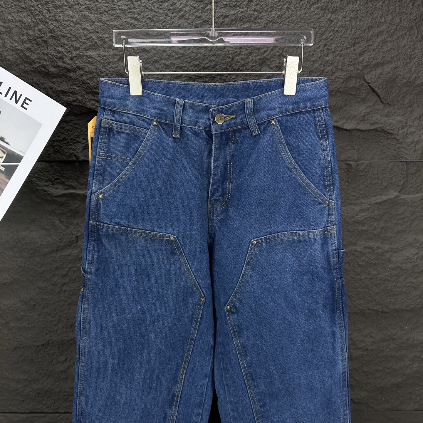 Carhart’s 2025 Heavy-Duty Poachers: High-Quality Loose Jeans for Men - 图片 6