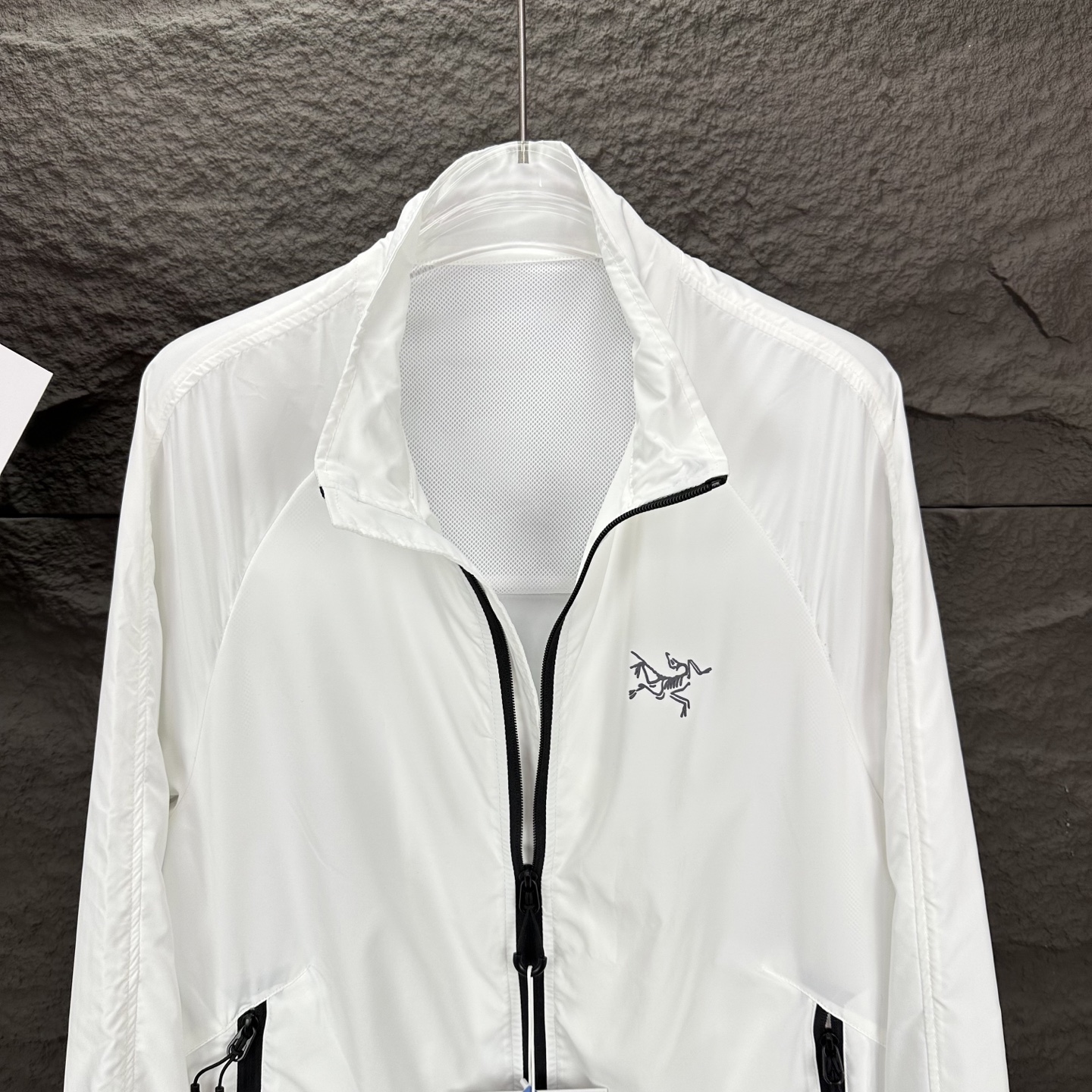 High-End Waterproof Sunscreen Jacket for 2025 with Polyester Fibre Complex - 图片 5