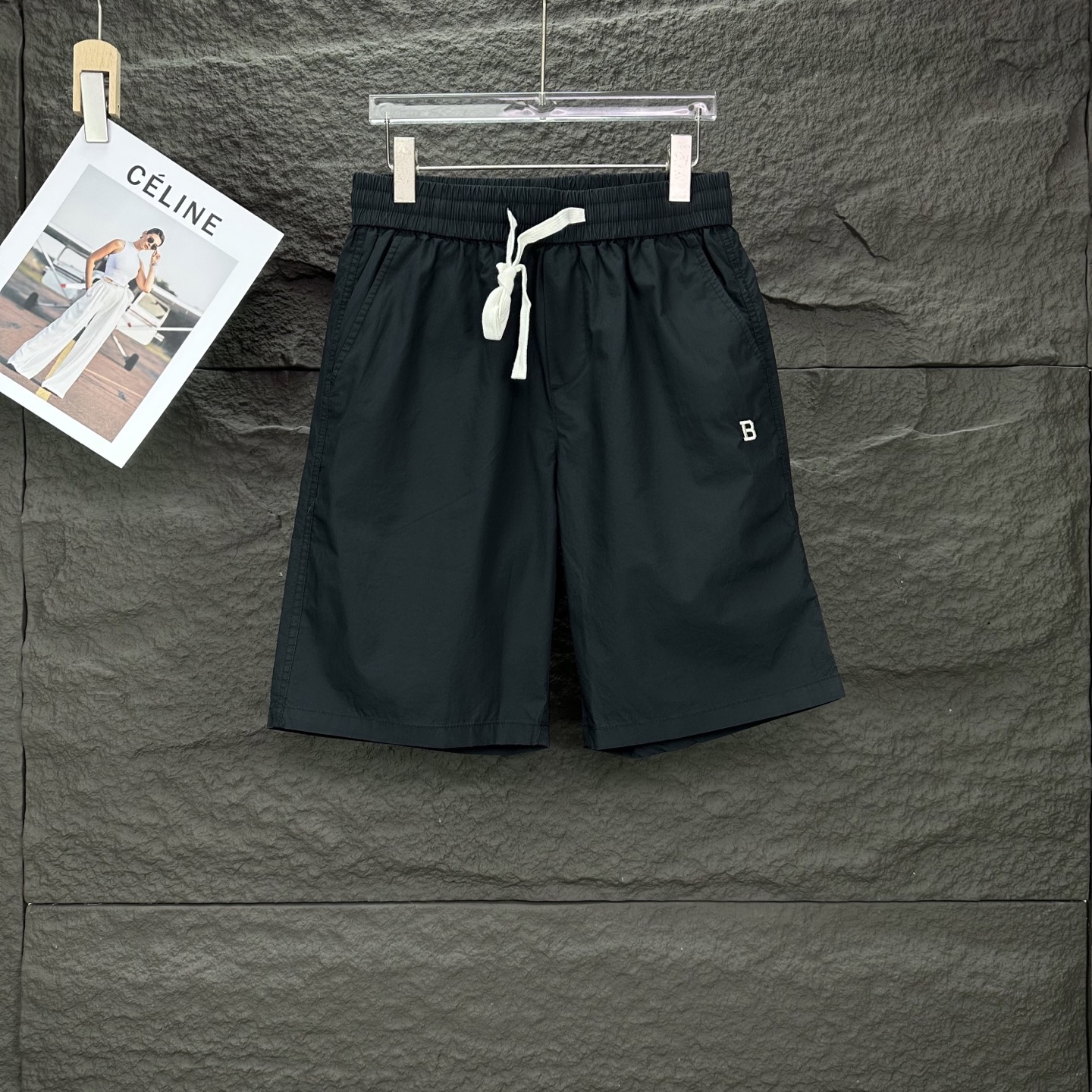 High-End Custom Couple Shorts 2025: Pure-Coloured, Waterproof, Comfortable Fabric - 图片 1