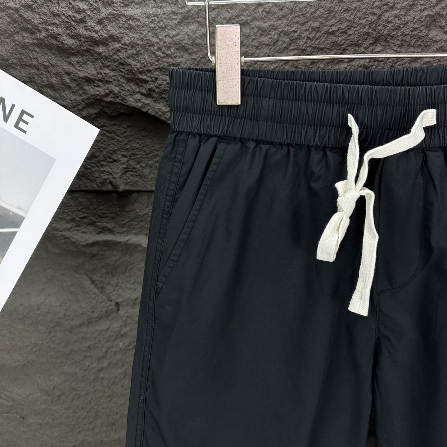 High-End Custom Couple Shorts 2025: Pure-Coloured, Waterproof, Comfortable Fabric - 图片 4