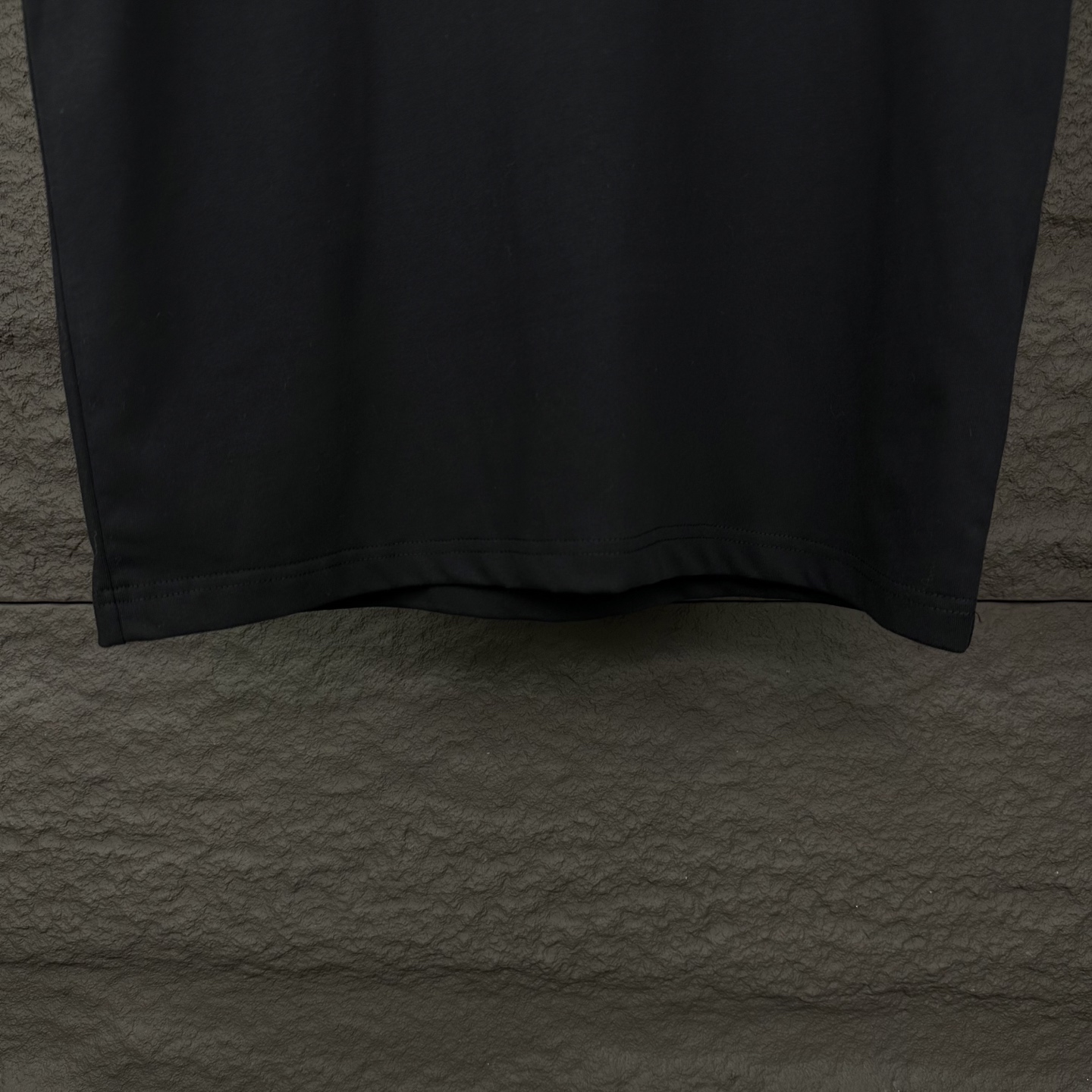 Moncler Camiseta de Manga Corta con Estampado y Logo Bordado para Parejas 7 i1744995201378 1524 0 5