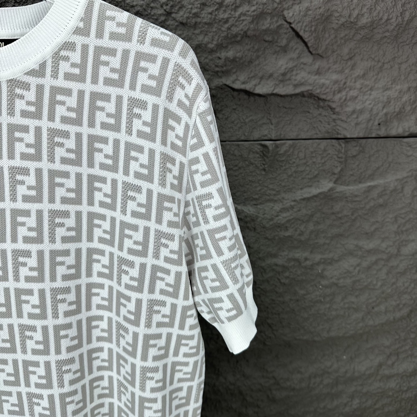 Fendi 2025 Camiseta de Punto con Logo Estampado para Parejas - Alta Calidad 5 i1745076327317 4153 0 3
