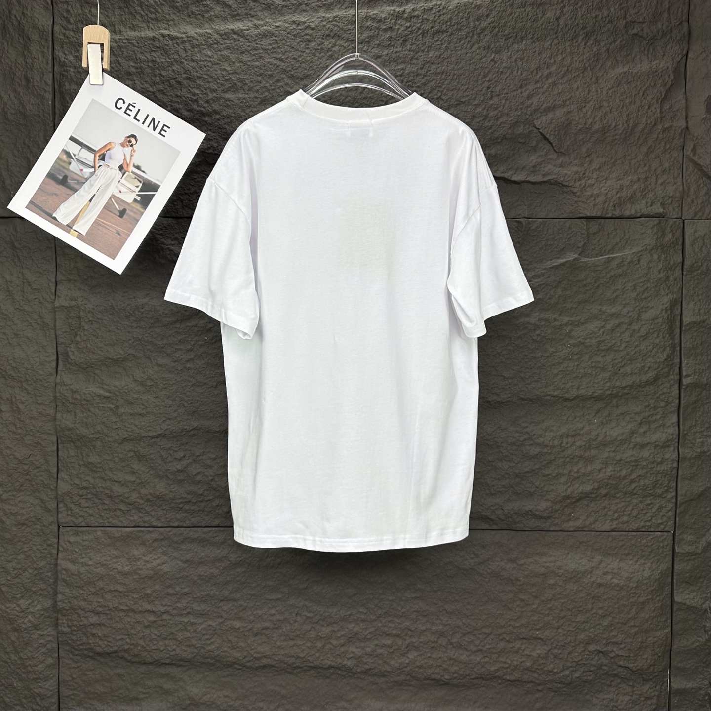 Burberry Camiseta de Manga Corta con Logo en Relieve para Parejas - Edición 2025 3 i1745855582650 8911 0 1