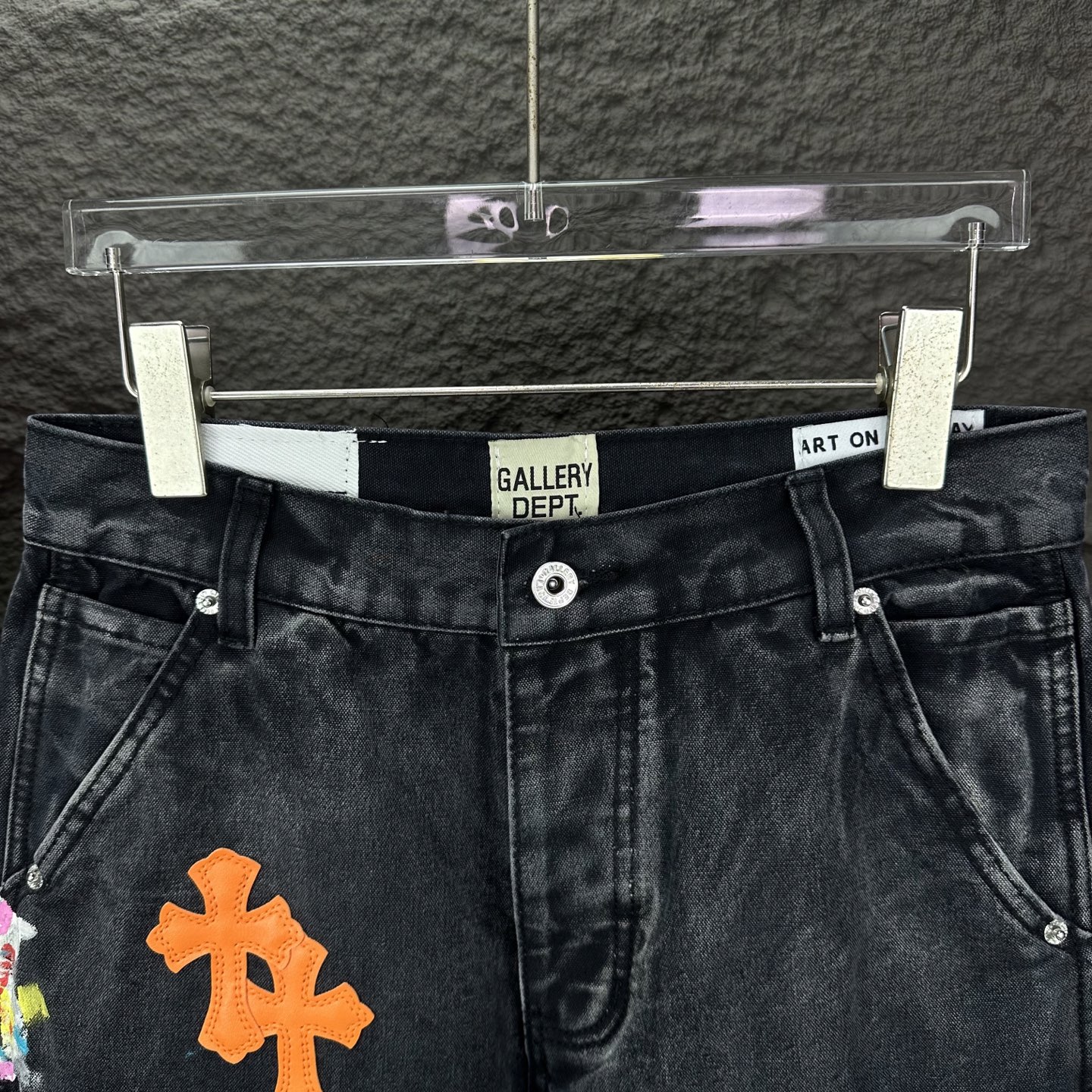 Chrome Hearts GALLERY DEPT. &克罗心联名2025新款泼墨手绘橘色十字架贴皮 宽松水洗微喇牛仔裤