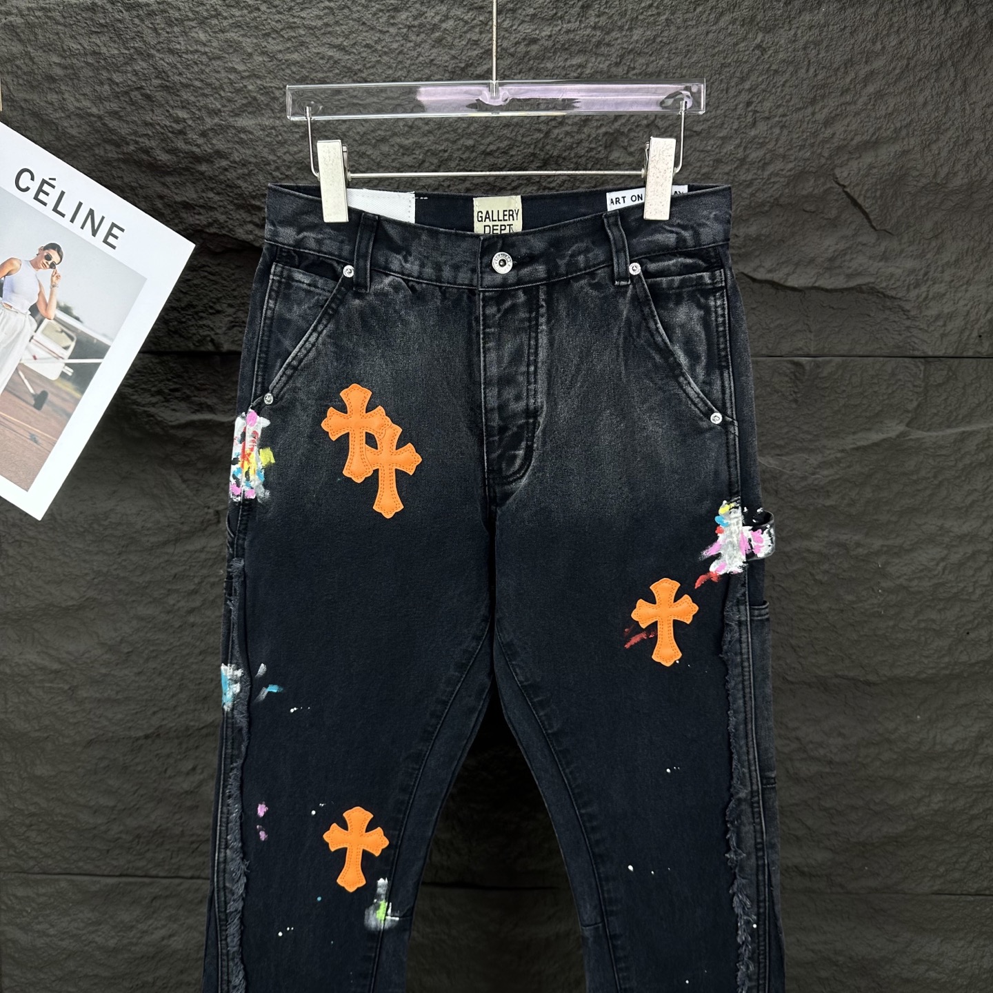 Chrome Hearts GALLERY DEPT. &克罗心联名2025新款泼墨手绘橘色十字架贴皮 宽松水洗微喇牛仔裤