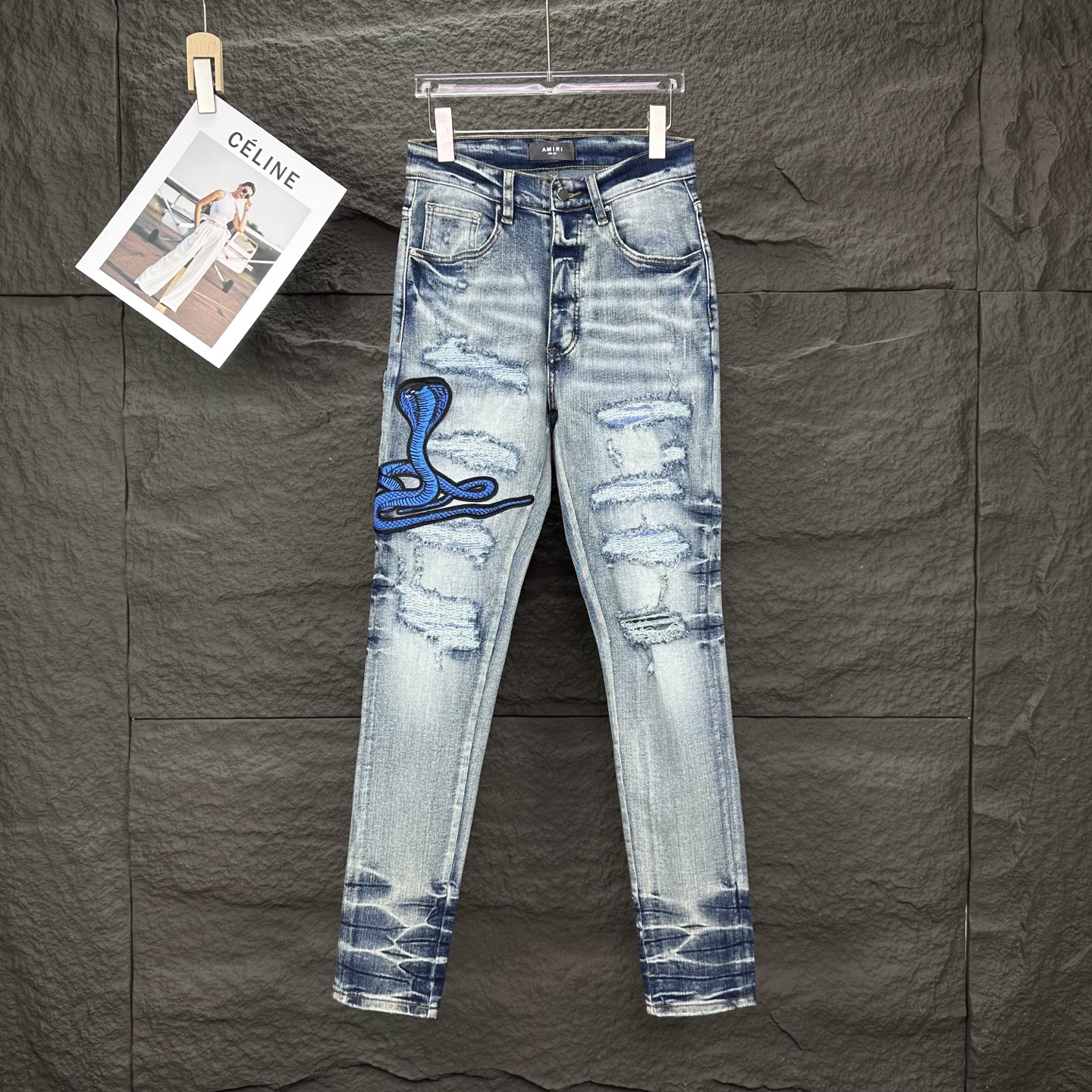 dr
AMIRI 2025新款限定刺绣眼镜蛇🐍情侣款水洗弹力牛仔裤 
...