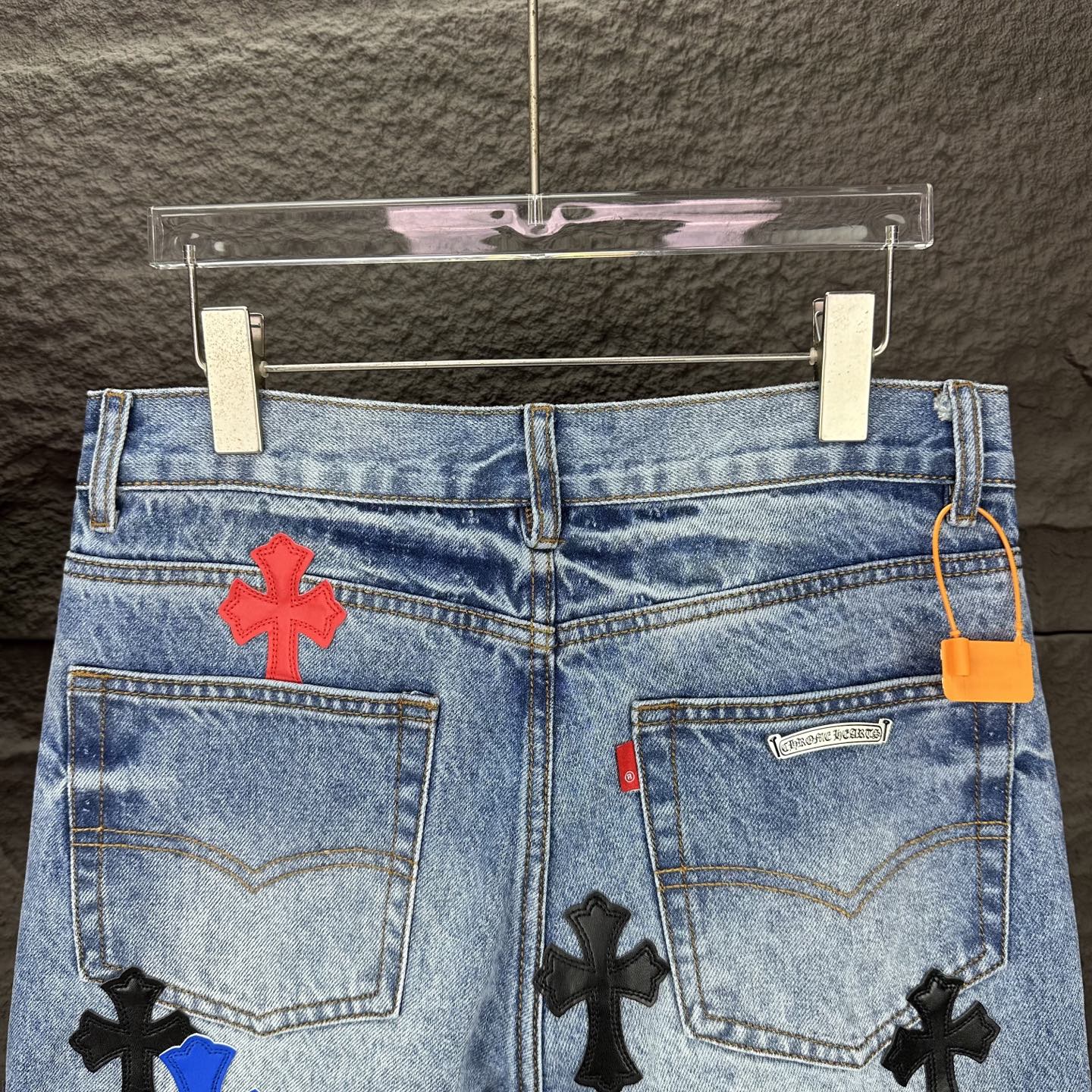 Chrome Hearts 克罗心2025新款多处彩色豹纹十字架拼皮 水洗宽松牛仔裤