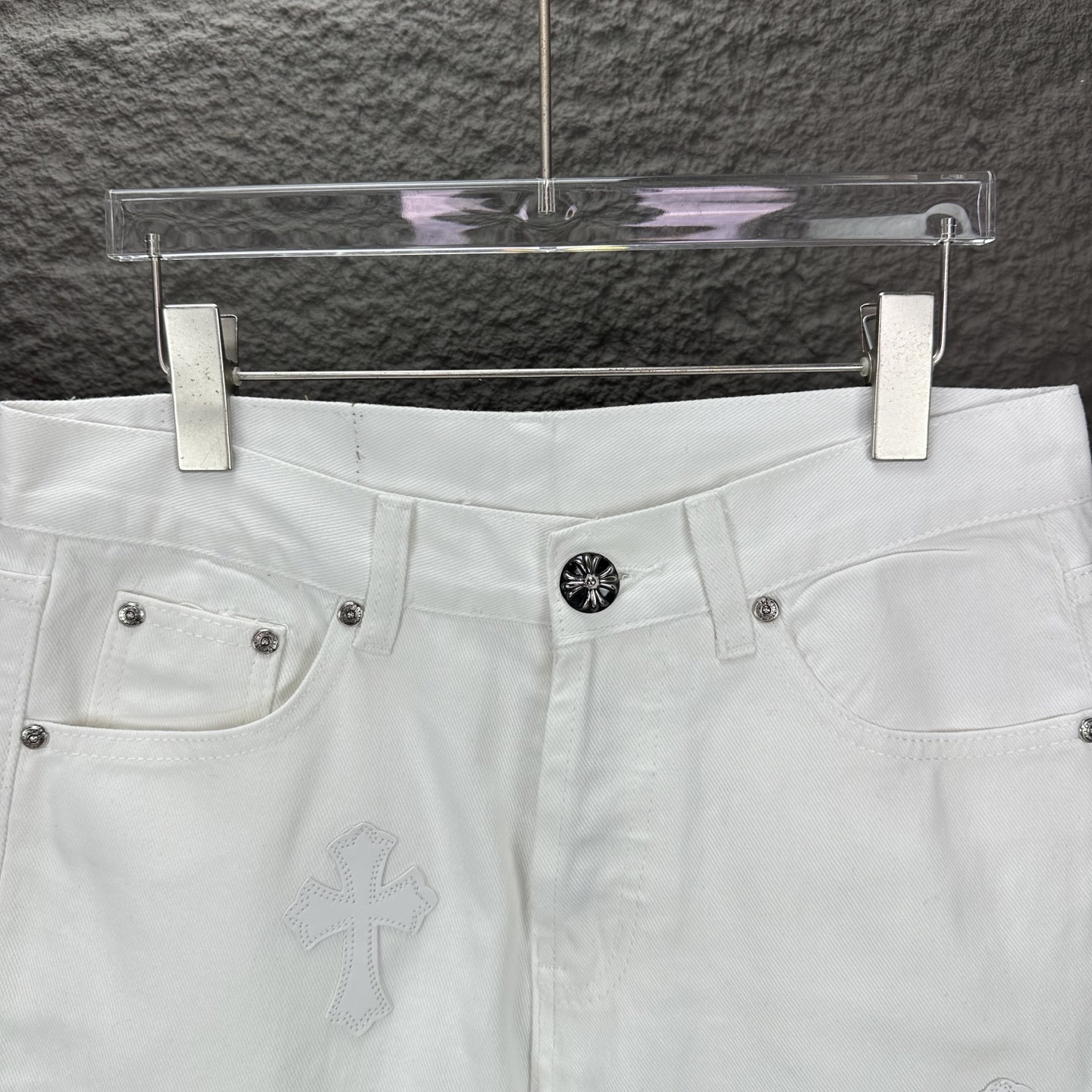 Chrome Hearts 克罗心2025新款星星十字架拼皮 水洗宽松牛仔裤
