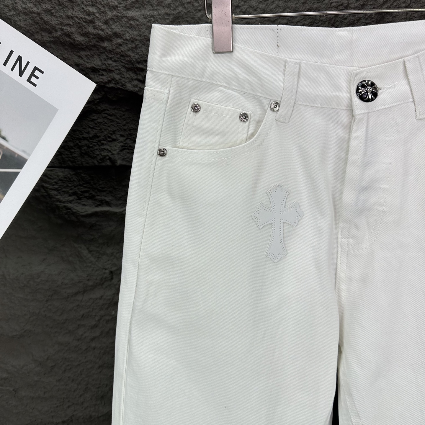 Chrome Hearts 克罗心2025新款星星十字架拼皮 水洗宽松牛仔裤