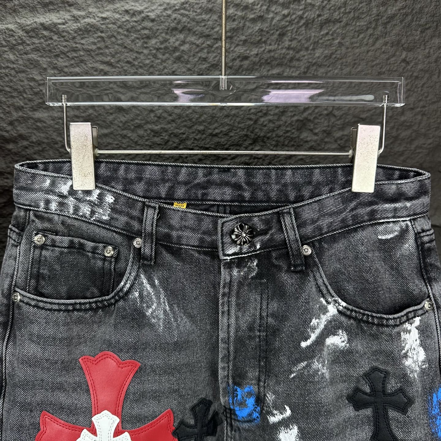 Chrome Hearts GALLERY DEPT. &克罗心联名2025新款限定拼接手绘彩色十字架拼皮 微喇牛仔裤
