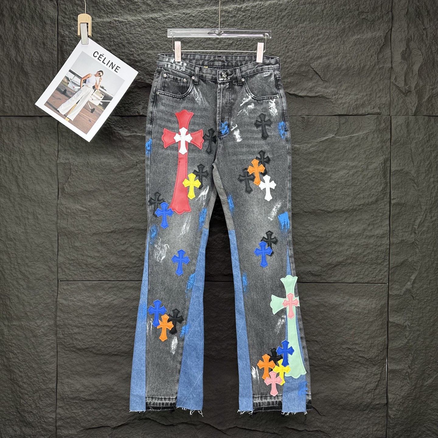 Chrome Hearts GALLERY DEPT. &克罗心联名2025新款限定拼接手绘彩色十字架拼皮 微喇牛仔裤