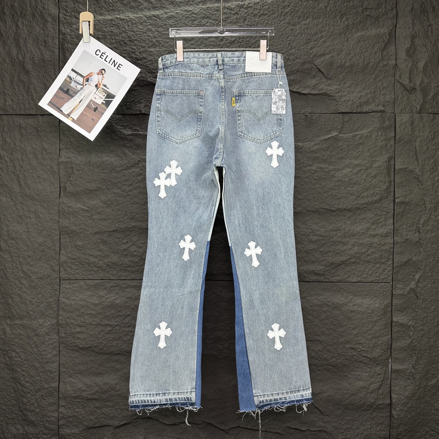 Chrome Hearts GALLERY DEPT. &克罗心联名2025新款拼接白色十字架拼皮 微喇牛仔裤