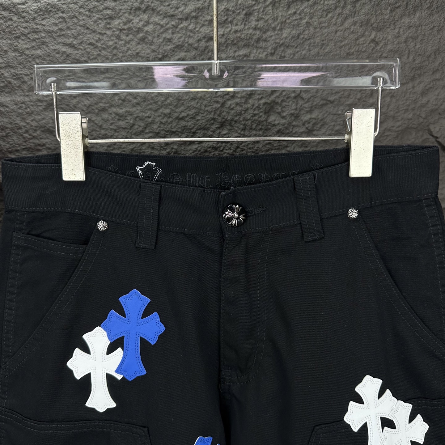 Chrome Hearts 克罗心2025新款工装伐木蓝白十字架拼皮 宽松牛仔裤