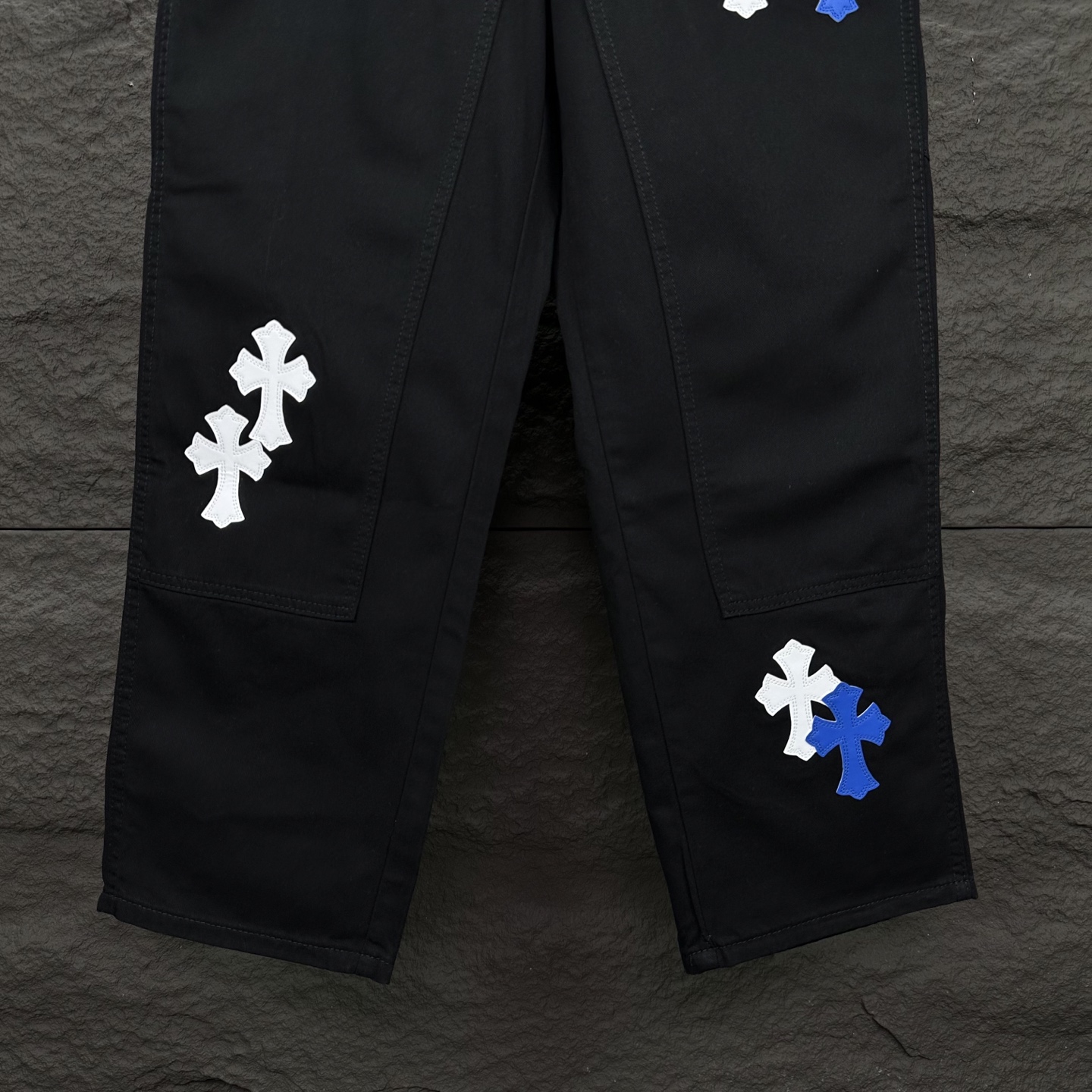 Chrome Hearts 克罗心2025新款工装伐木蓝白十字架拼皮 宽松牛仔裤