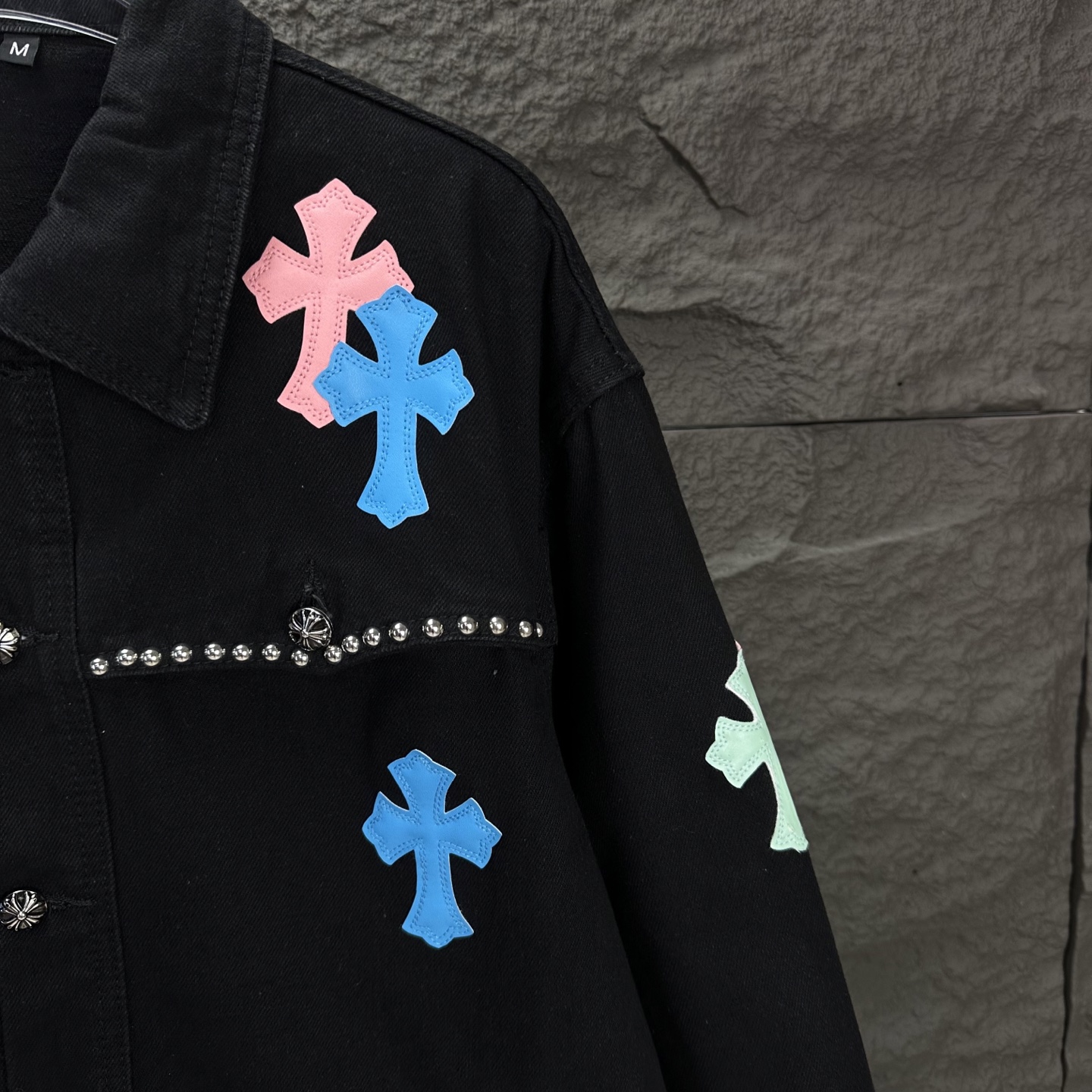 Chrome Hearts 克罗心2025新款蓝白十字架拼皮珋钉 牛仔外套