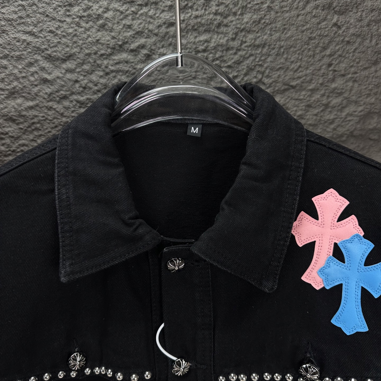 Chrome Hearts 克罗心2025新款蓝白十字架拼皮珋钉 牛仔外套