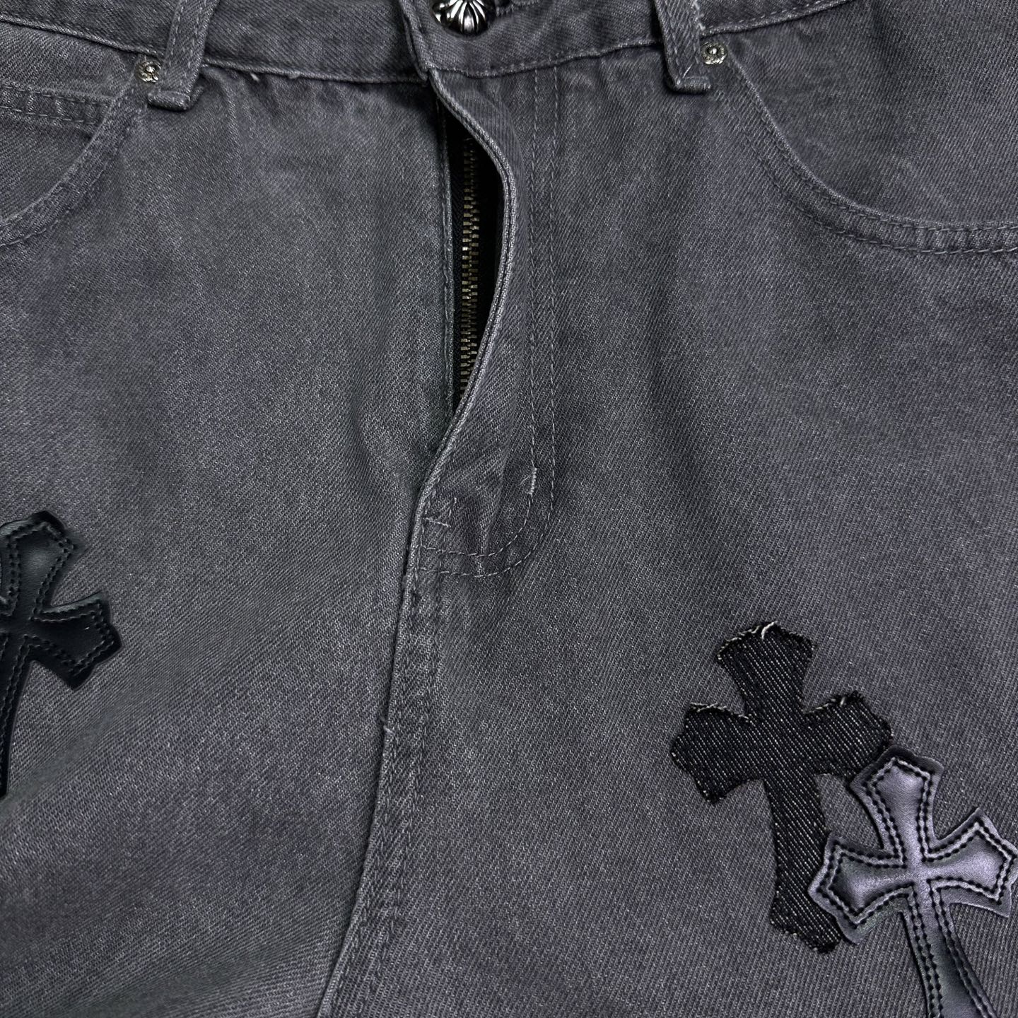 Chrome Hearts 克罗心2025新款牛王金属十字架拼皮 水洗牛仔裤