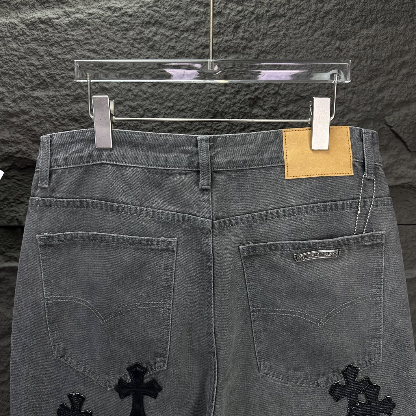 Chrome Hearts 克罗心2025新款牛王金属十字架拼皮 水洗牛仔裤