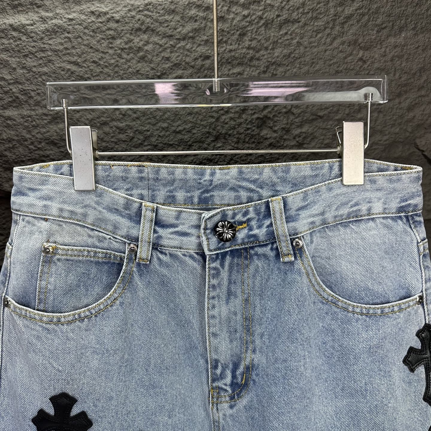 Chrome Hearts 克罗心2025新款黑色十字架拼皮裤脚毛边 水洗宽松牛仔裤