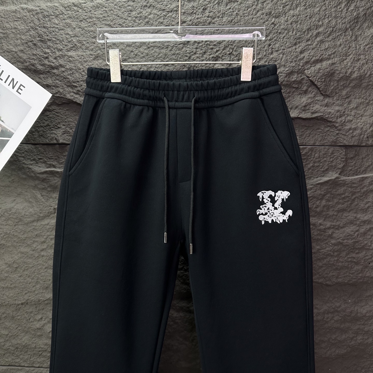 驴家2025新款刺绣字母logo情侣款宽松直筒长裤🔥高版本🔥高版本🔥原版面料 数码直喷印花工艺 网红明星