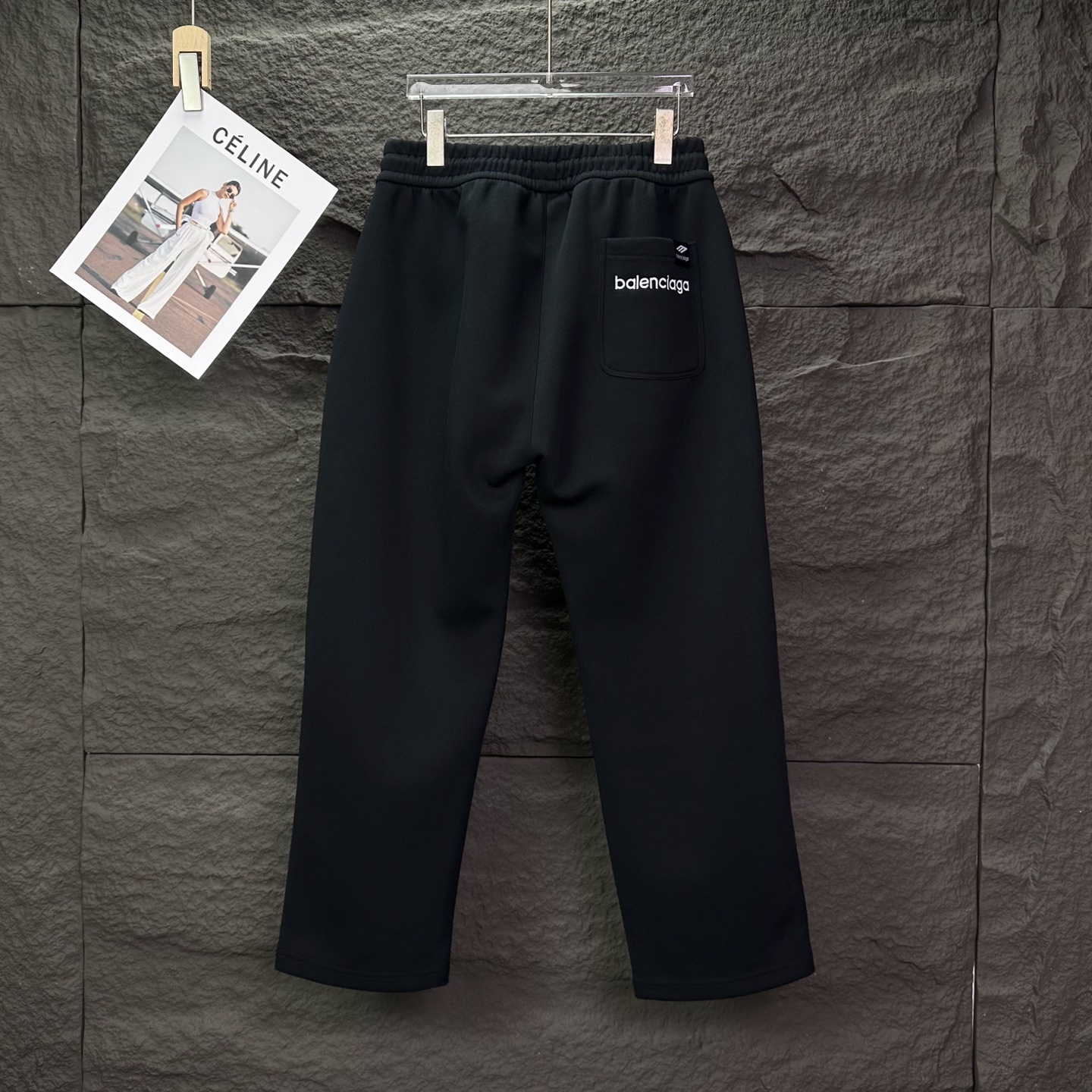 巴黎世家2025新款刺绣字母logo情侣款宽松直筒长裤🔥高版本🔥高版本🔥原版面料 数码直喷印花工艺 网红