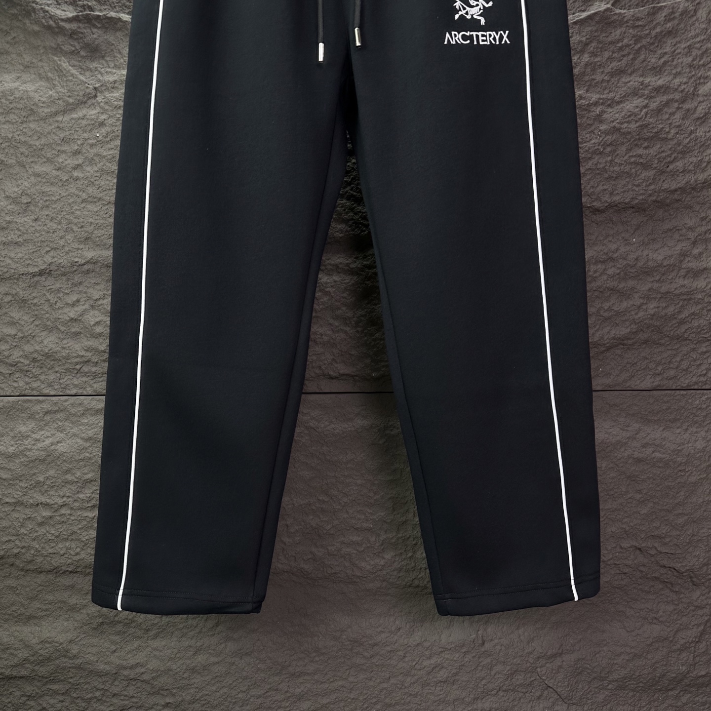 小鸟家2025新款刺绣字母logo情侣款宽松直筒长裤🔥高版本🔥高版本🔥原版面料 数码直喷印花工艺 网红明