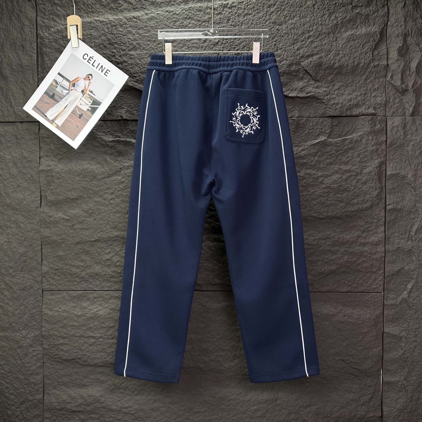 小鸟家2025新款刺绣字母logo情侣款宽松直筒长裤🔥高版本🔥高版本🔥原版面料 数码直喷印花工艺 网红明
