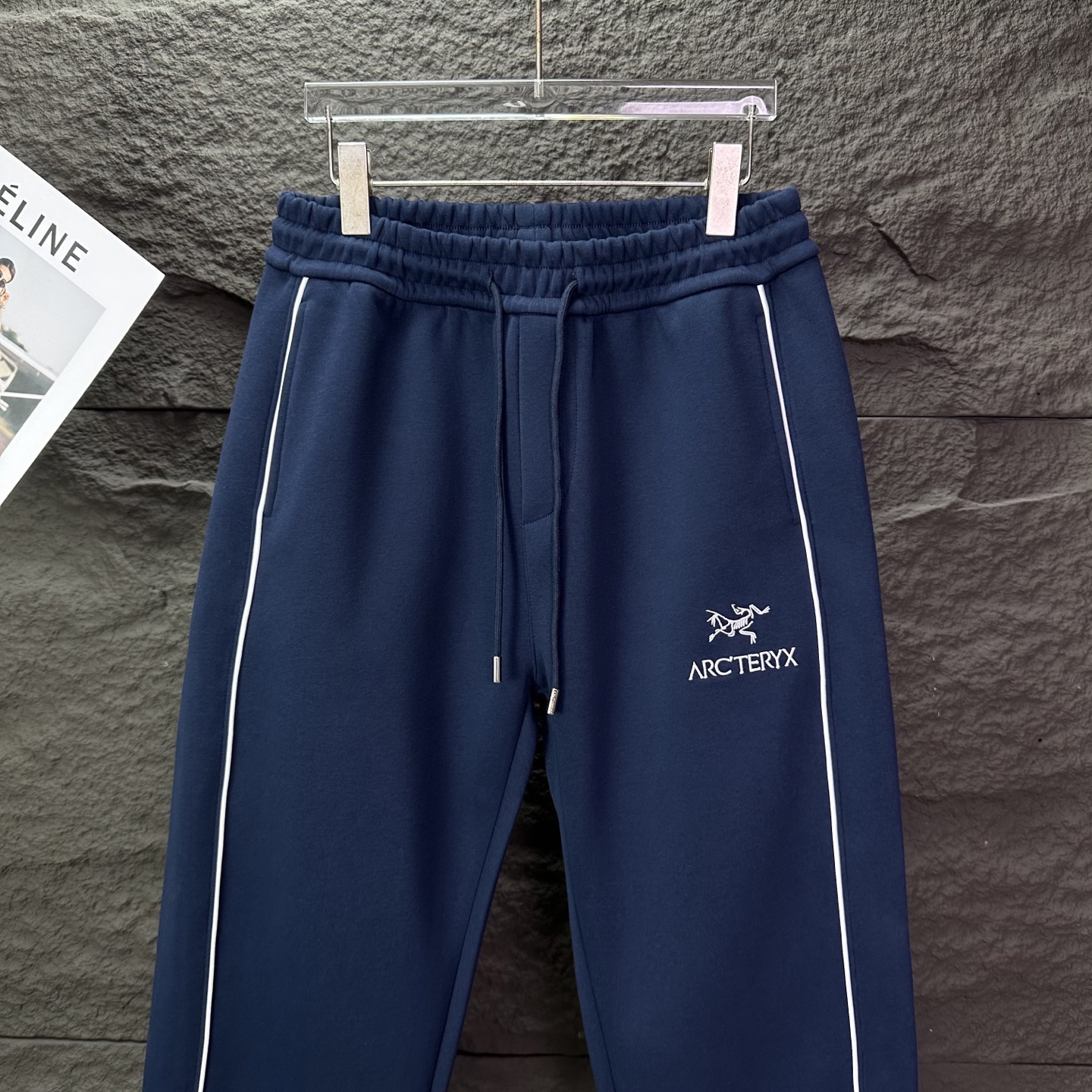 小鸟家2025新款刺绣字母logo情侣款宽松直筒长裤🔥高版本🔥高版本🔥原版面料 数码直喷印花工艺 网红明