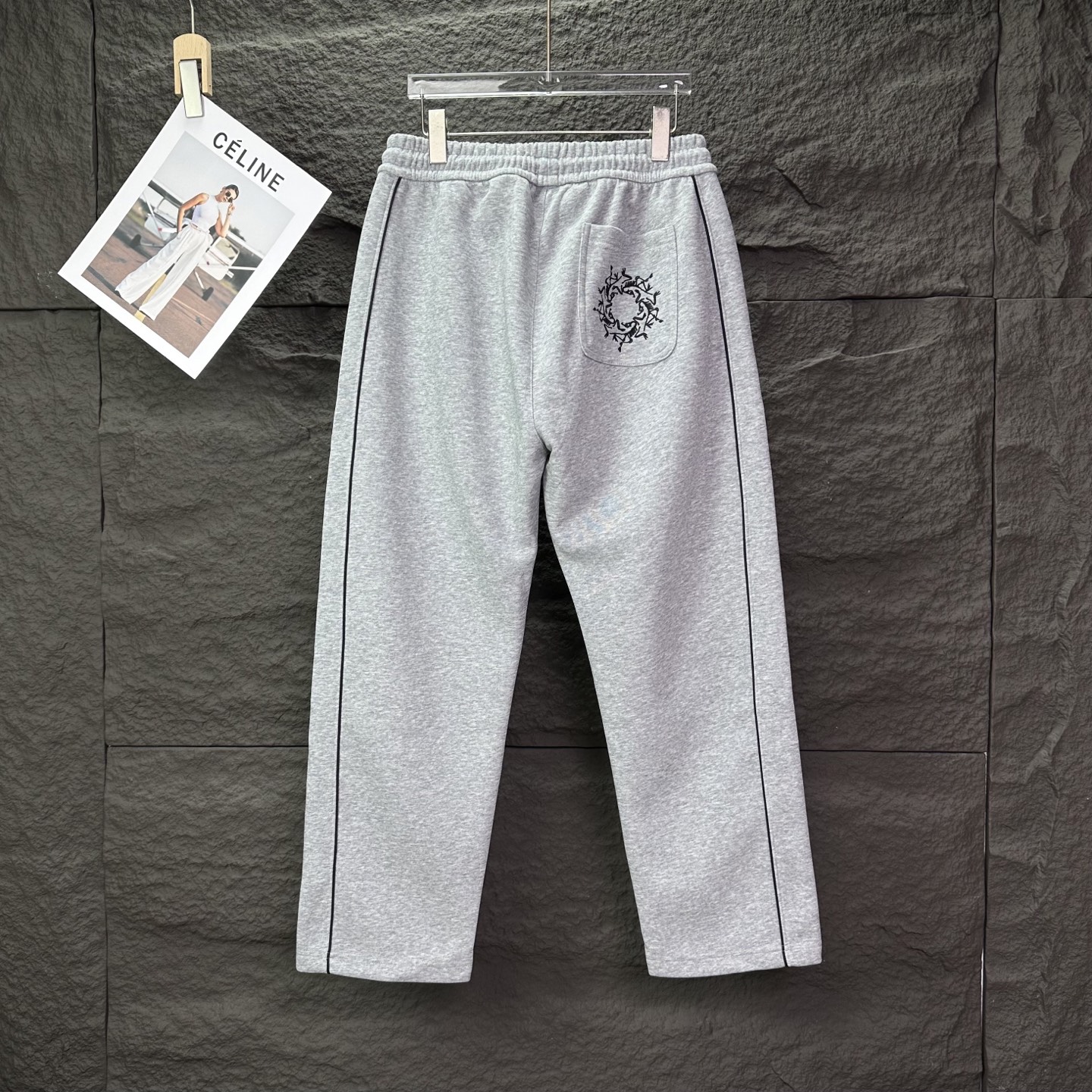 小鸟家2025新款刺绣字母logo情侣款宽松直筒长裤🔥高版本🔥高版本🔥原版面料 数码直喷印花工艺 网红明