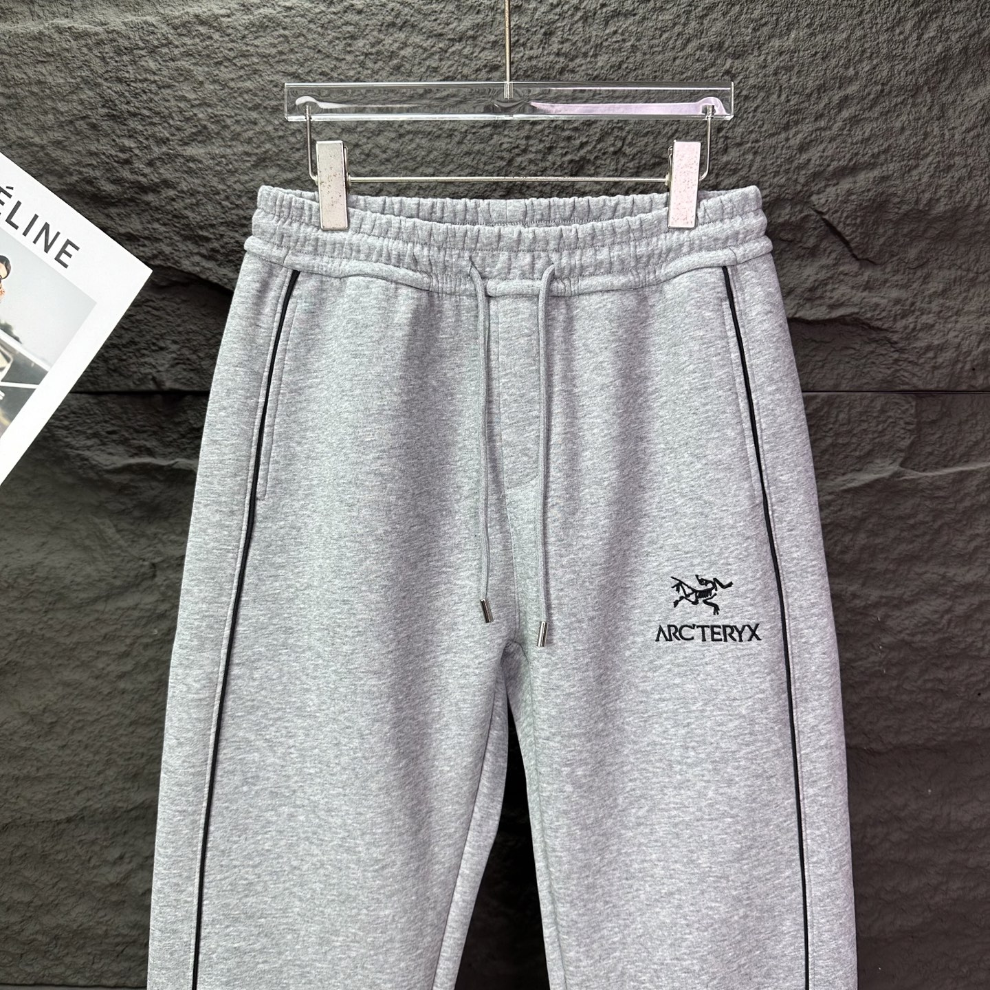 小鸟家2025新款刺绣字母logo情侣款宽松直筒长裤🔥高版本🔥高版本🔥原版面料 数码直喷印花工艺 网红明