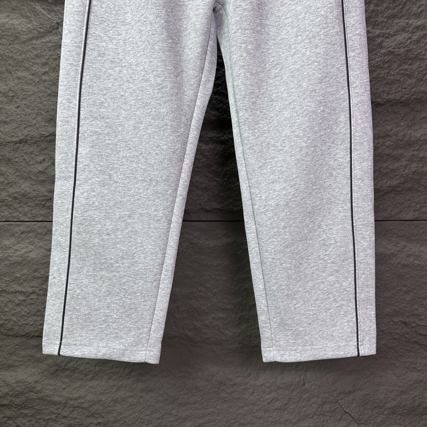 小鸟家2025新款刺绣字母logo情侣款宽松直筒长裤🔥高版本🔥高版本🔥原版面料 数码直喷印花工艺 网红明