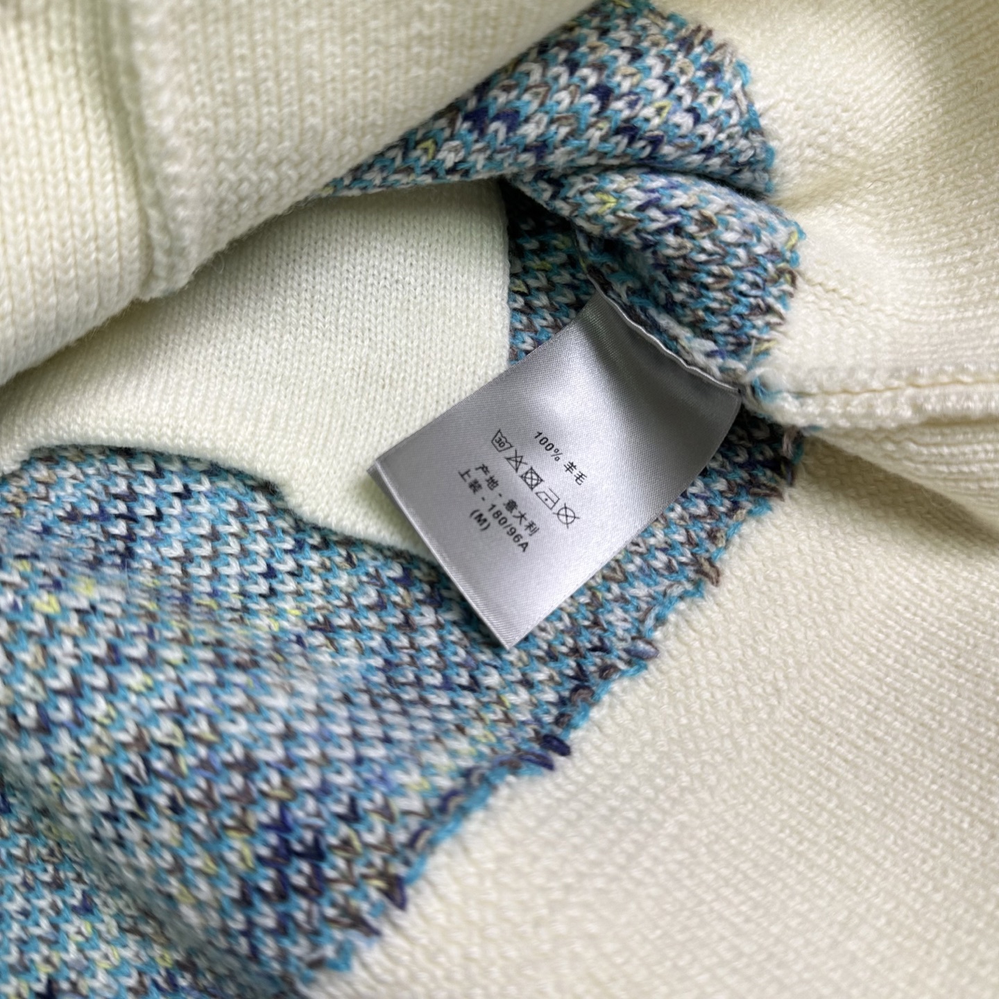 （顶级版本）迪奥2025新款提花满印logo情侣款V领针织开衫毛衣🔥高版本🔥高版本🔥32支羊毛混纺材质，