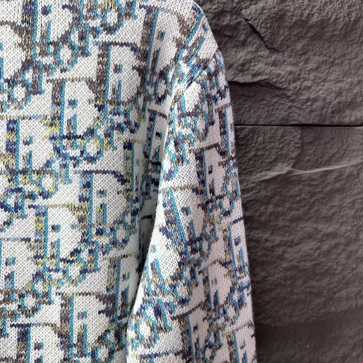 （顶级版本）迪奥2025新款提花满印logo情侣款针织圆领毛衣🔥高版本🔥高版本🔥32支羊毛混纺材质，亲肤