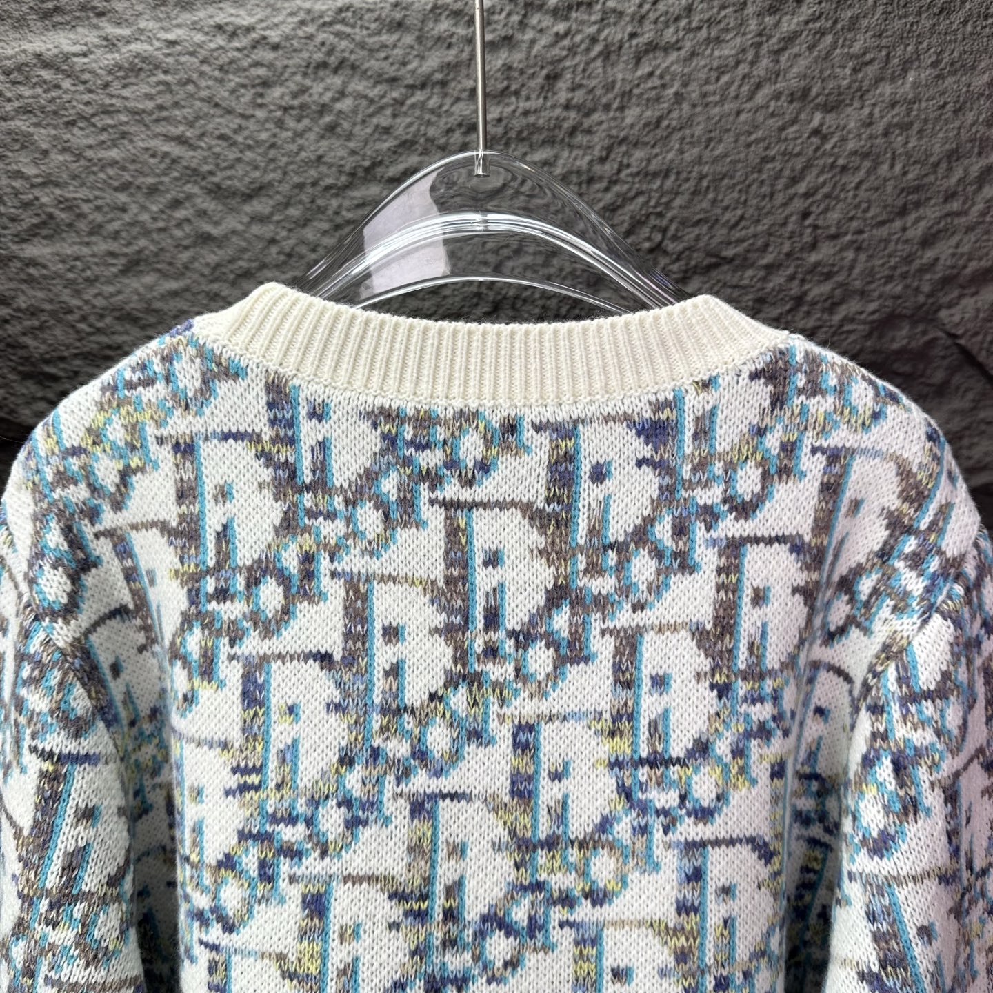 （顶级版本）迪奥2025新款提花满印logo情侣款针织圆领毛衣🔥高版本🔥高版本🔥32支羊毛混纺材质，亲肤