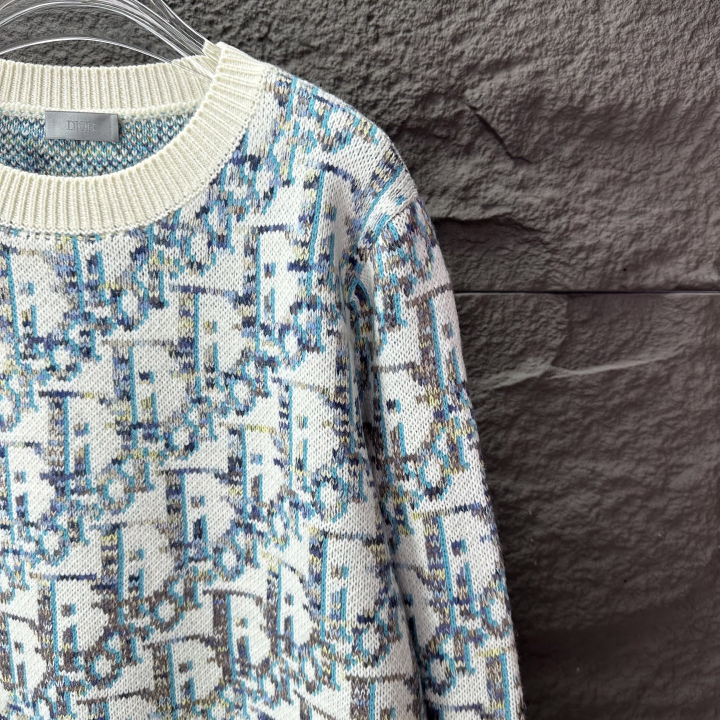 （顶级版本）迪奥2025新款提花满印logo情侣款针织圆领毛衣🔥高版本🔥高版本🔥32支羊毛混纺材质，亲肤