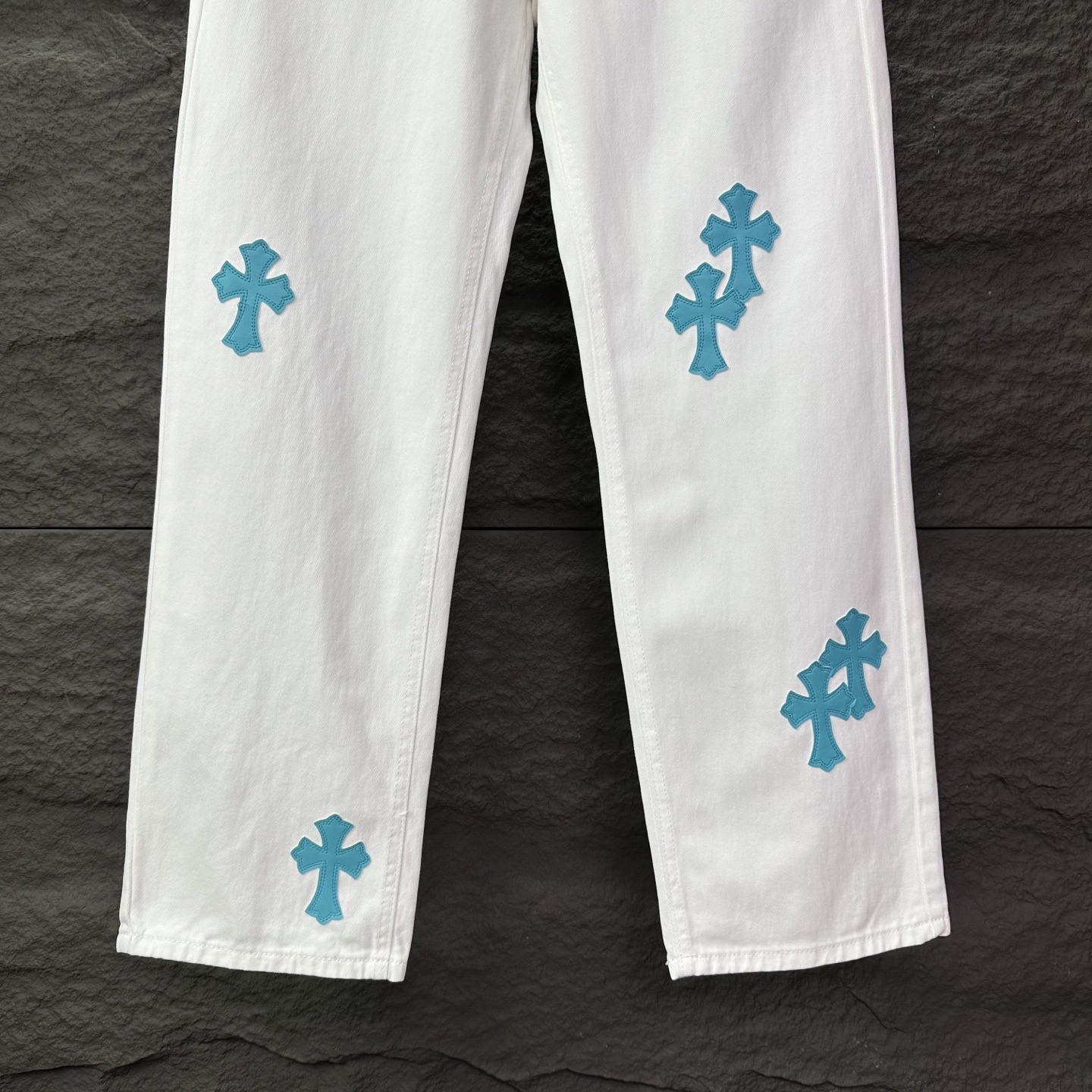 克罗心2025新款冰蓝十字架拼皮情侣款水洗宽松牛仔裤 🔥高版本🔥高版本🔥顶级天花板品质 不同水洗质感的款