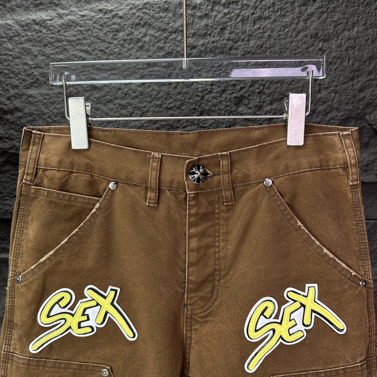 Chrome Hearts 克罗心2025新款伐木黄色字母章仔拼皮刺绣 水洗宽松牛仔裤