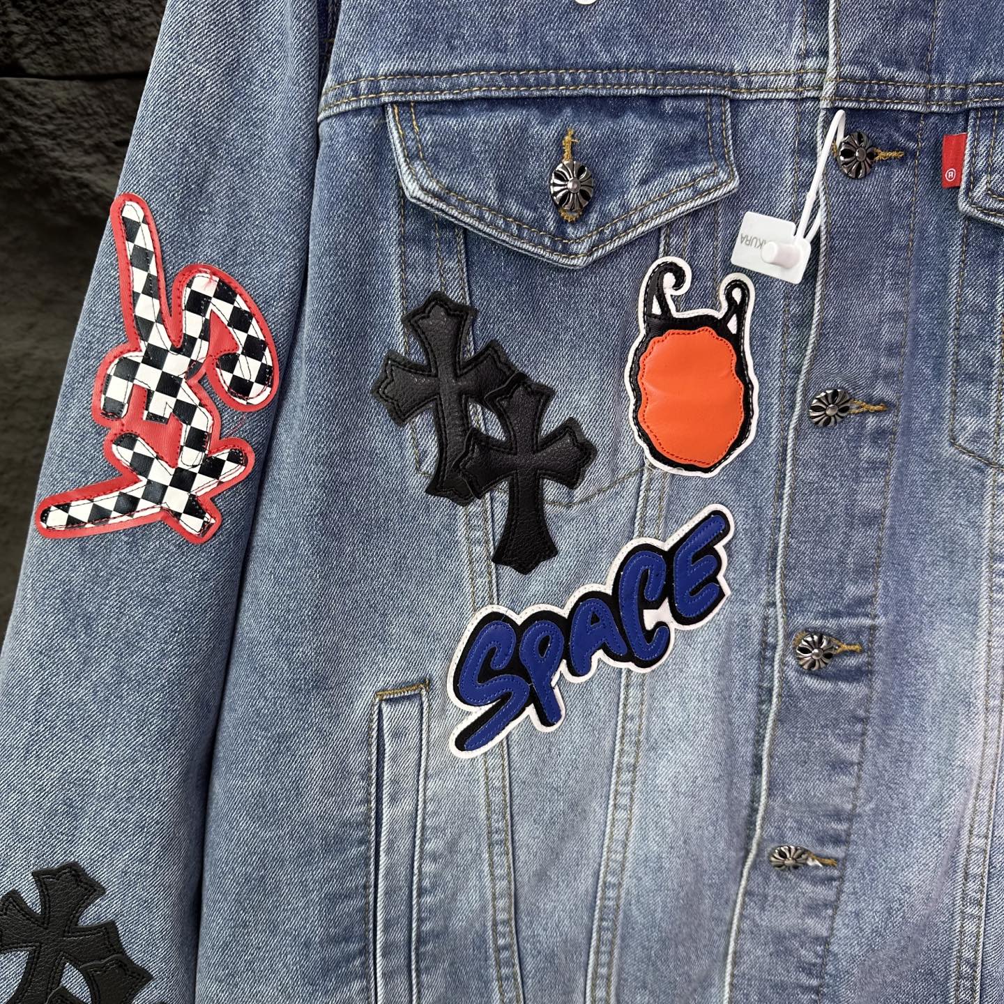 Chrome Hearts 克罗心2025新款卡通字母章仔十字架拼皮 牛仔外套