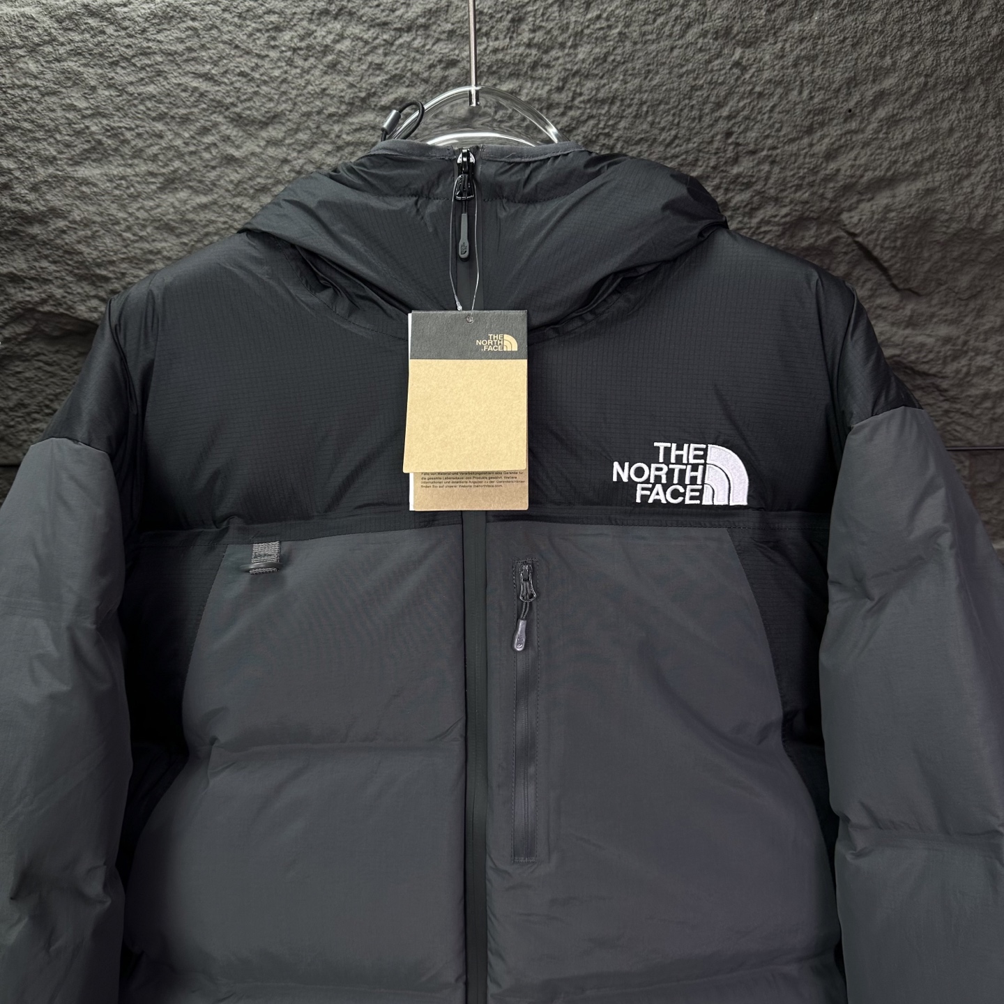 The North Face P980 刺繍ロゴ 男女兼用 フード付きダウンジャケット