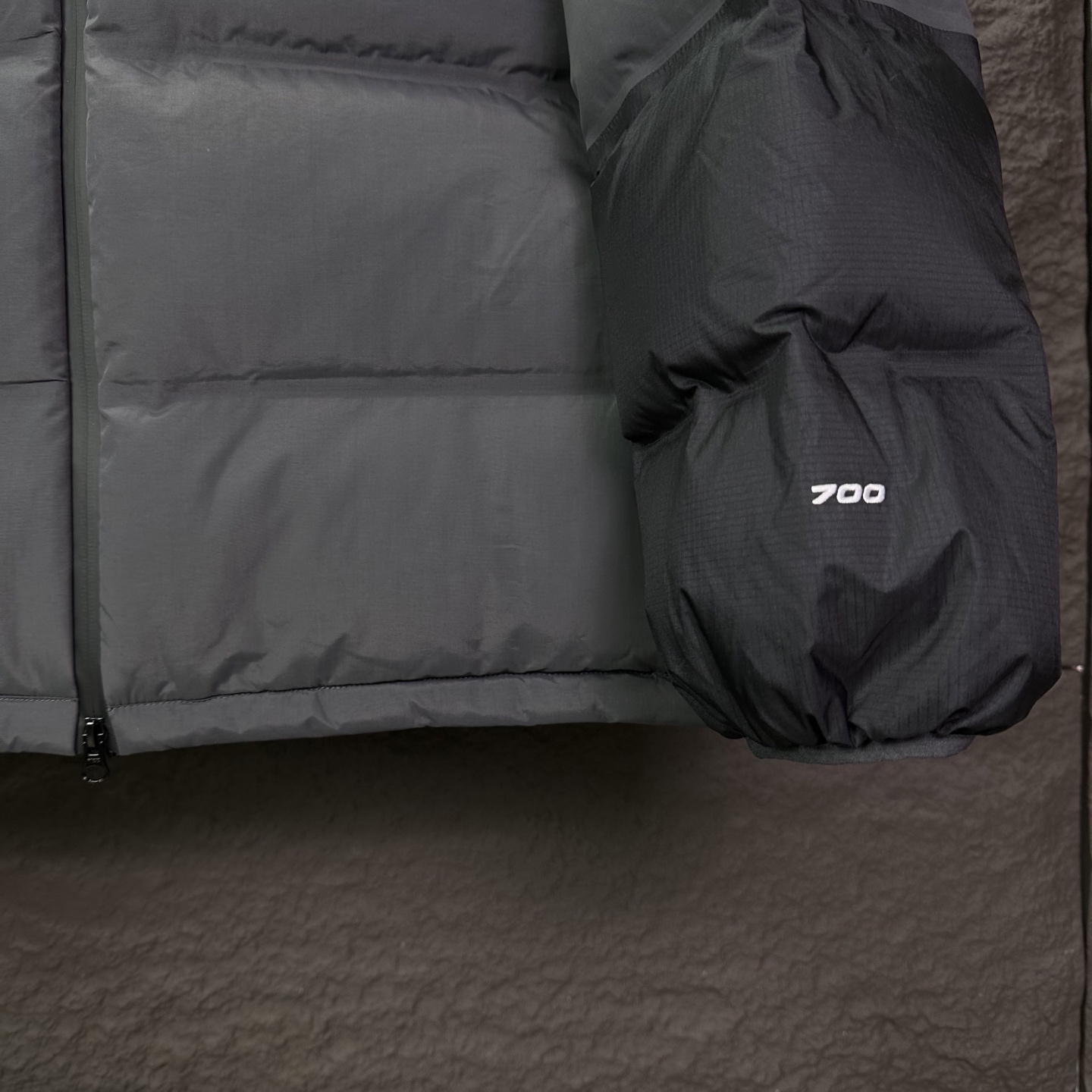 The North Face P980 刺繍ロゴ 男女兼用 フード付きダウンジャケット