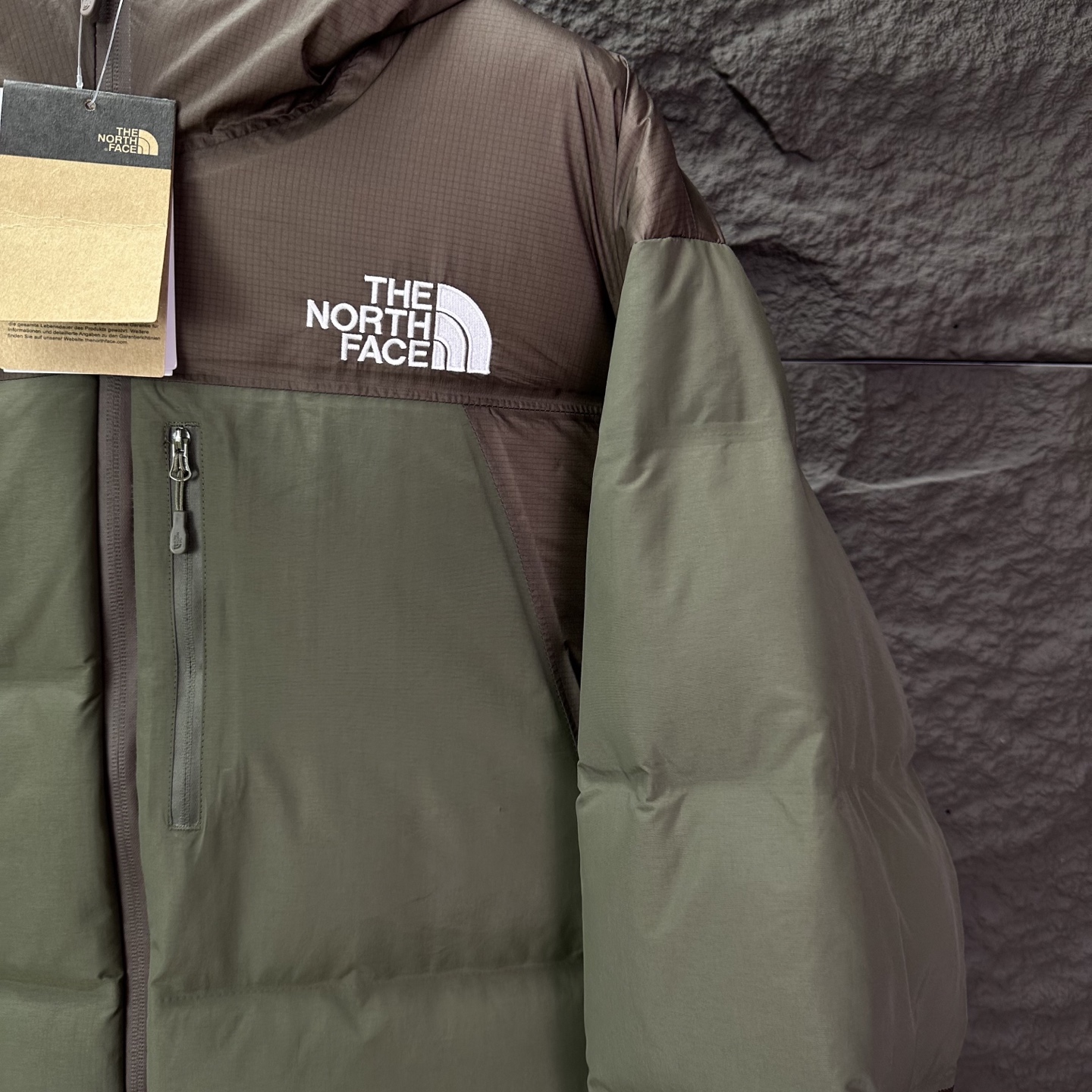The North Face P980 カップル向け刺繍ロゴデザインのダウンジャケット