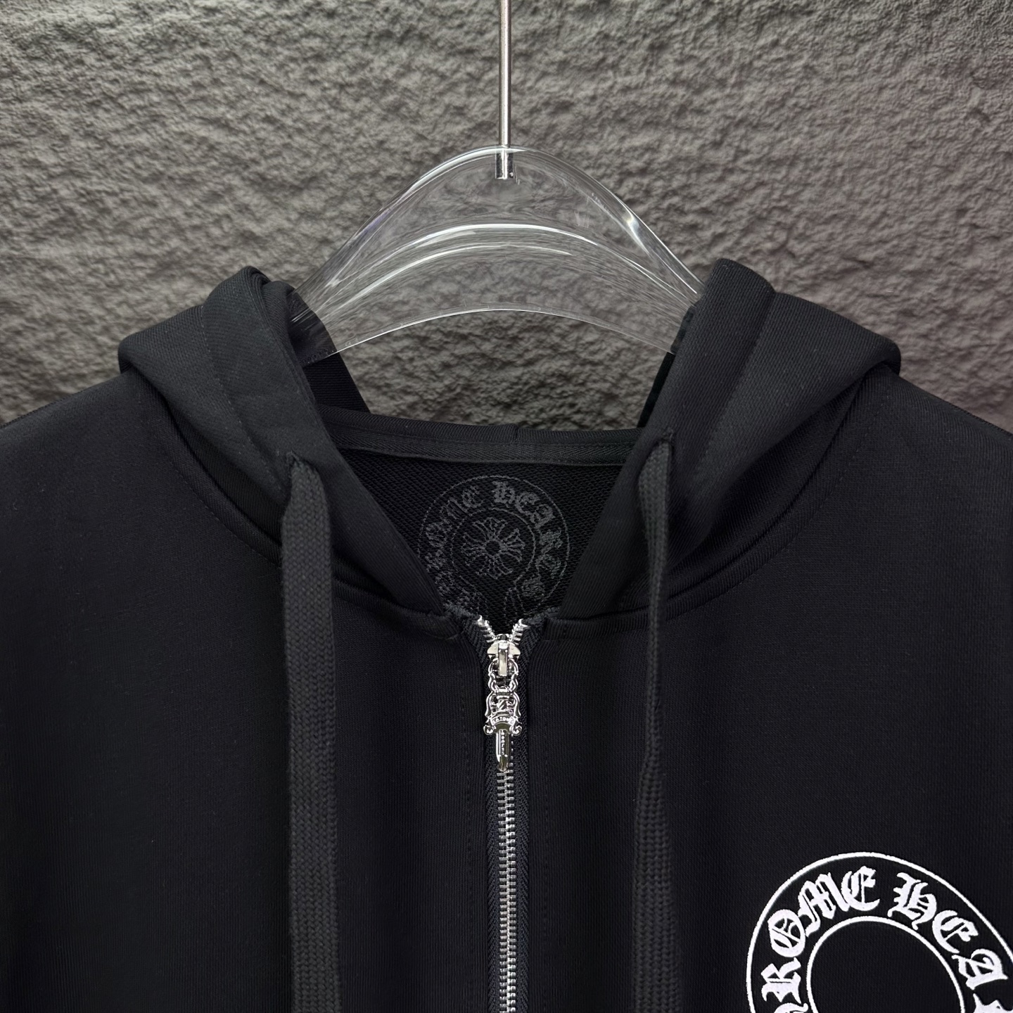 Chrome Hearts 克罗心2026新款梵文马蹄印花 连帽拉链外套