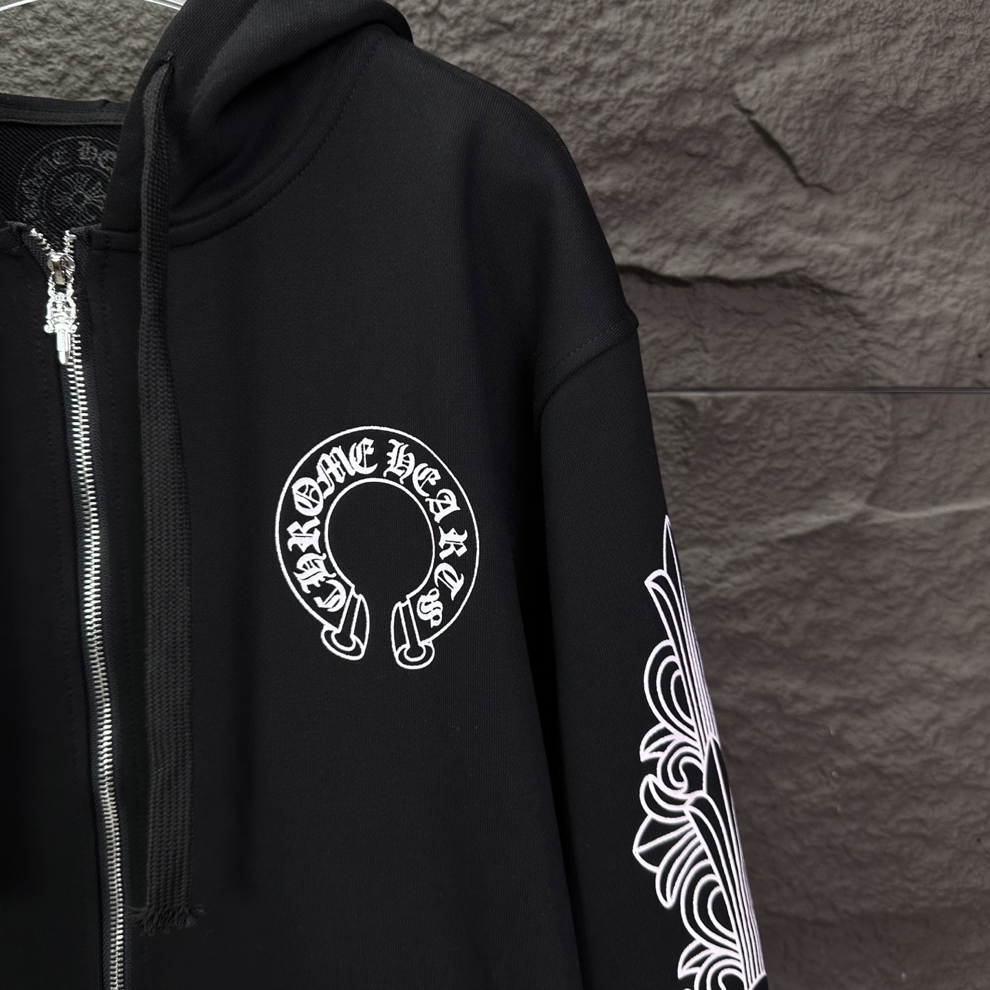 Chrome Hearts 克罗心2026新款梵文马蹄印花 连帽拉链外套