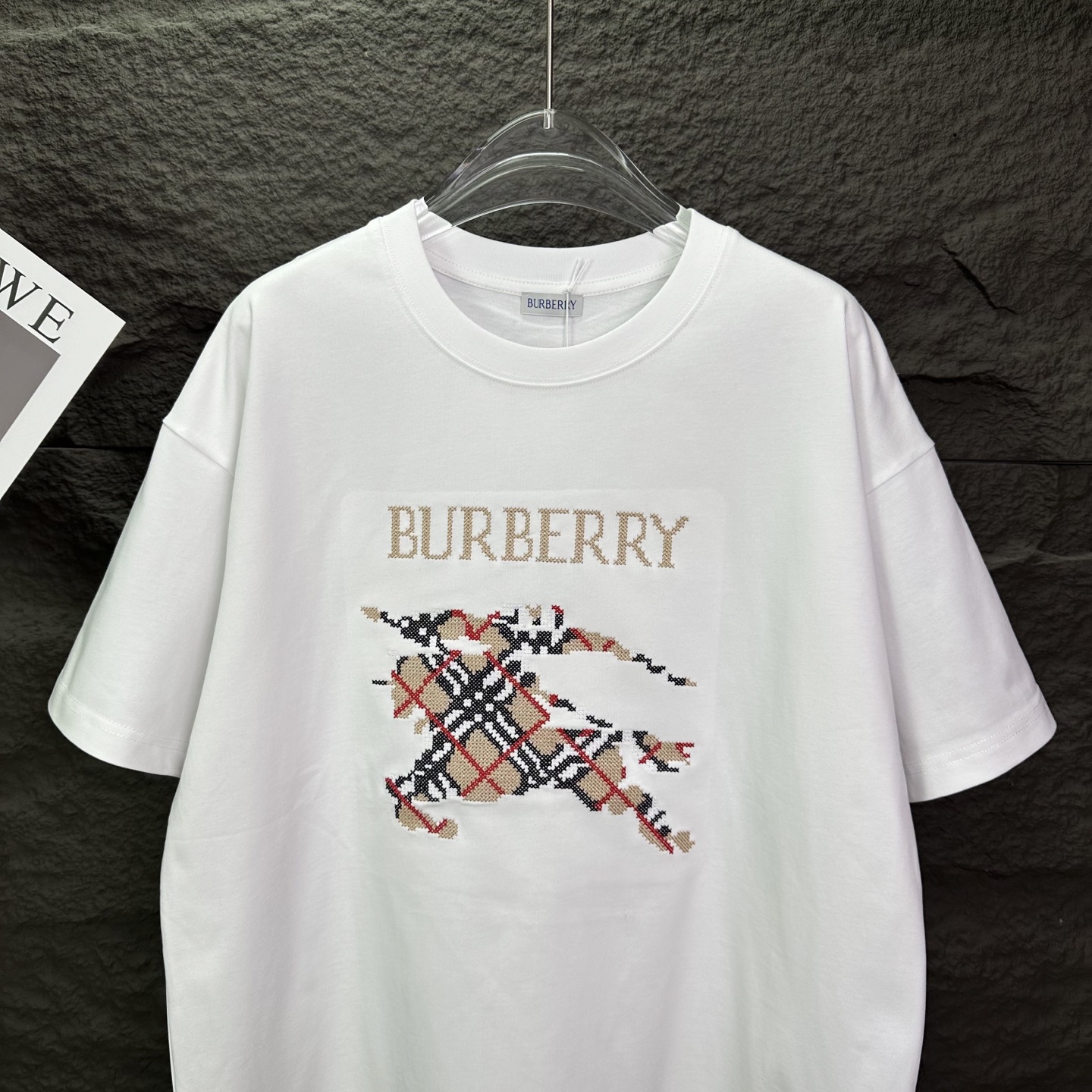 Burberry 巴宝莉2026新款刺绣 短袖T恤