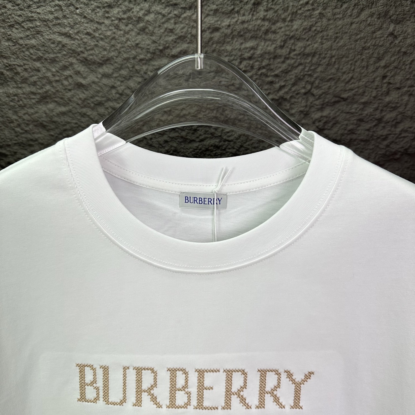 Burberry 巴宝莉2026新款刺绣 短袖T恤