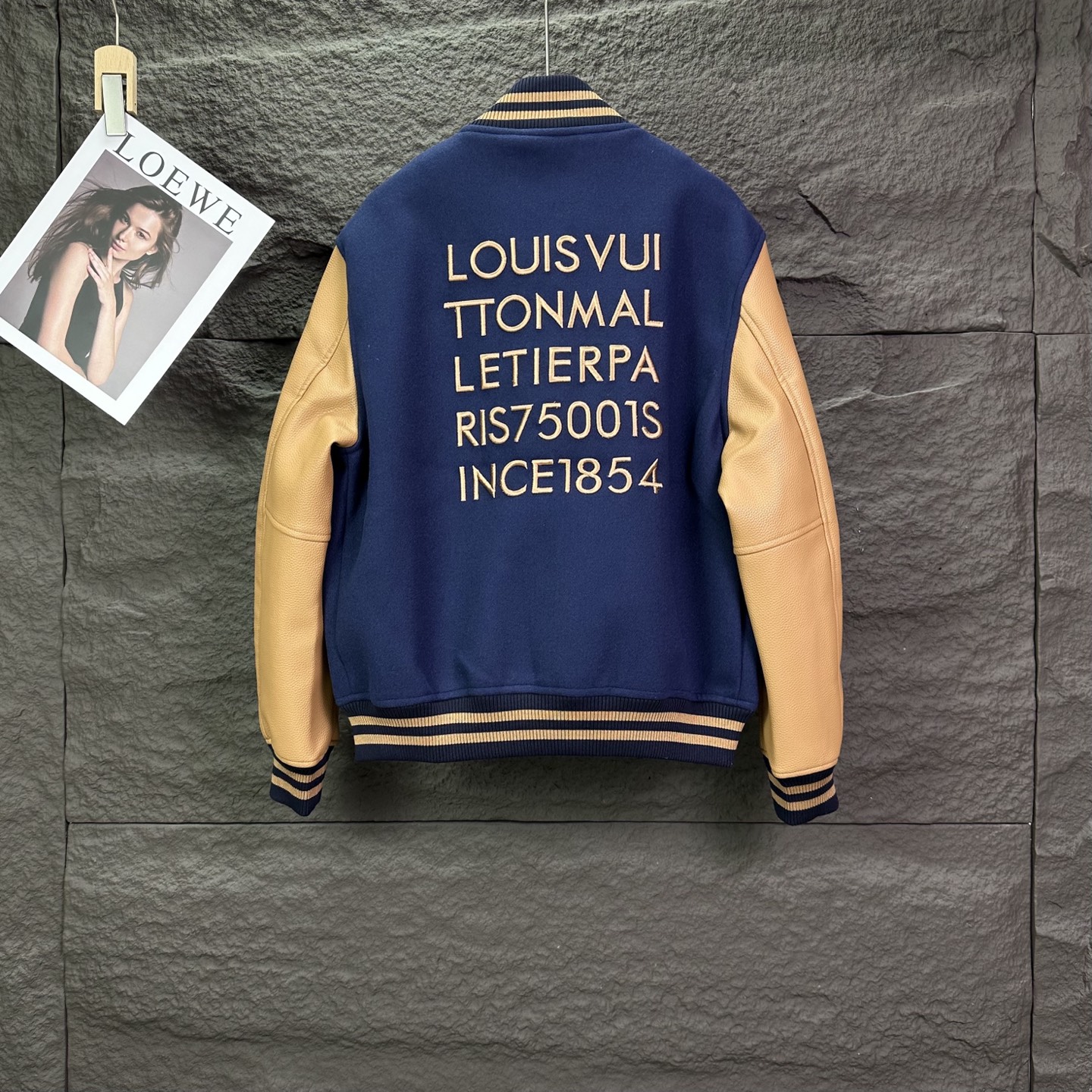 Alternative view of Jacket 10058