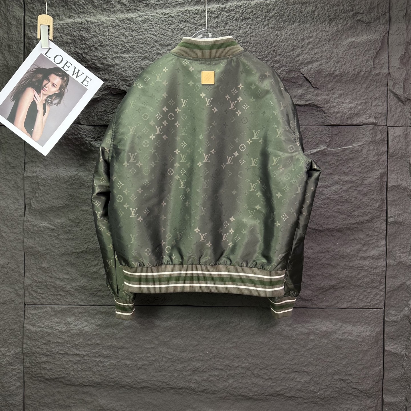 Alternative view of Jacket 10056