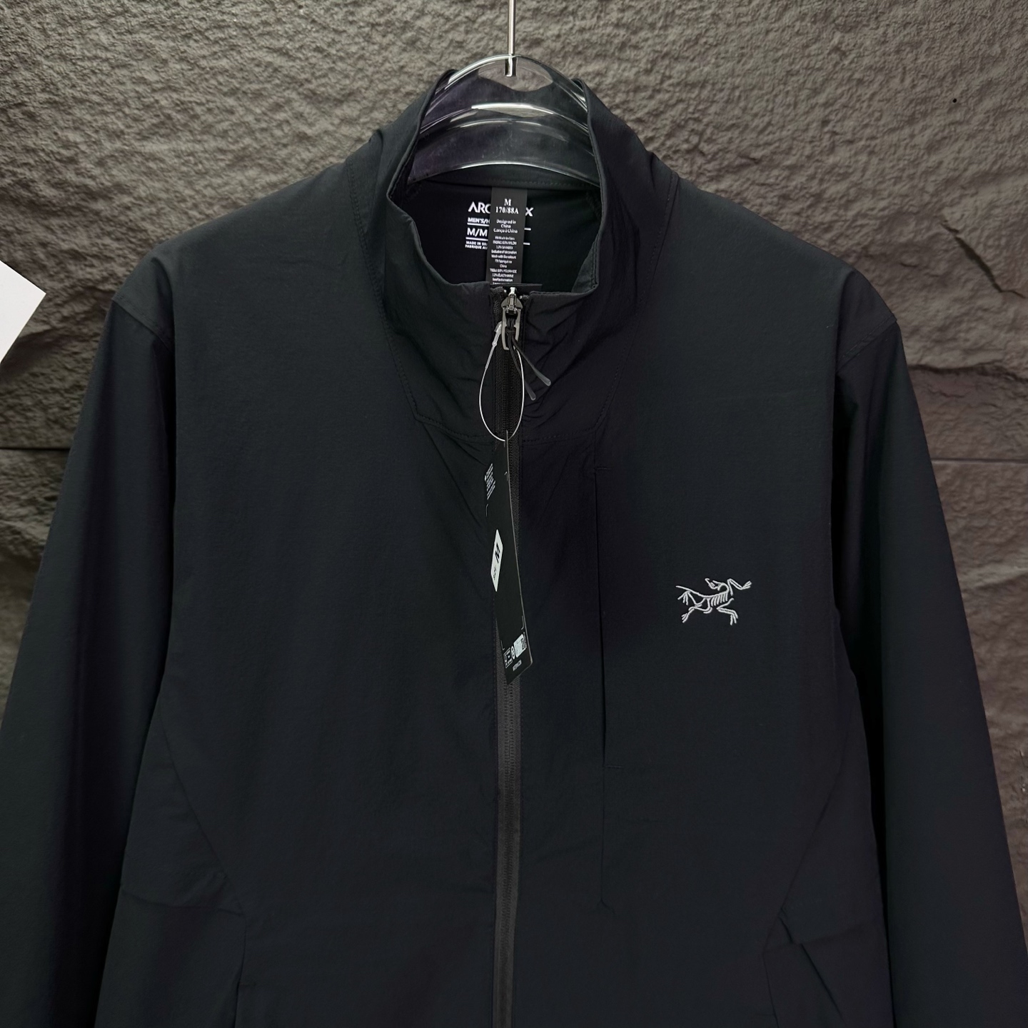 Moncler 小鸟家2026新款刺绣 防水立领拉链外套